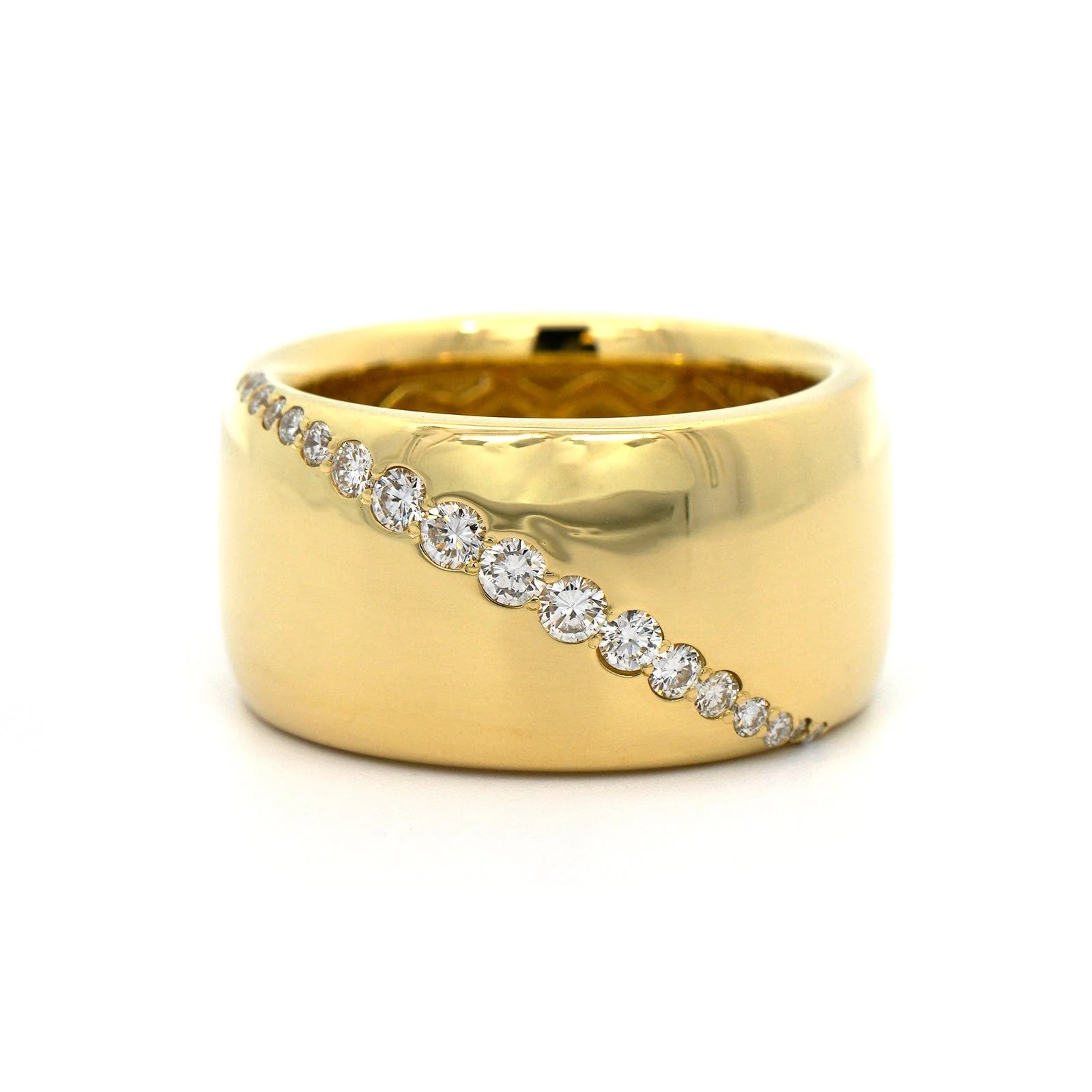 18K Yellow Gold Graduated Diamond Cigar Band - Image 4