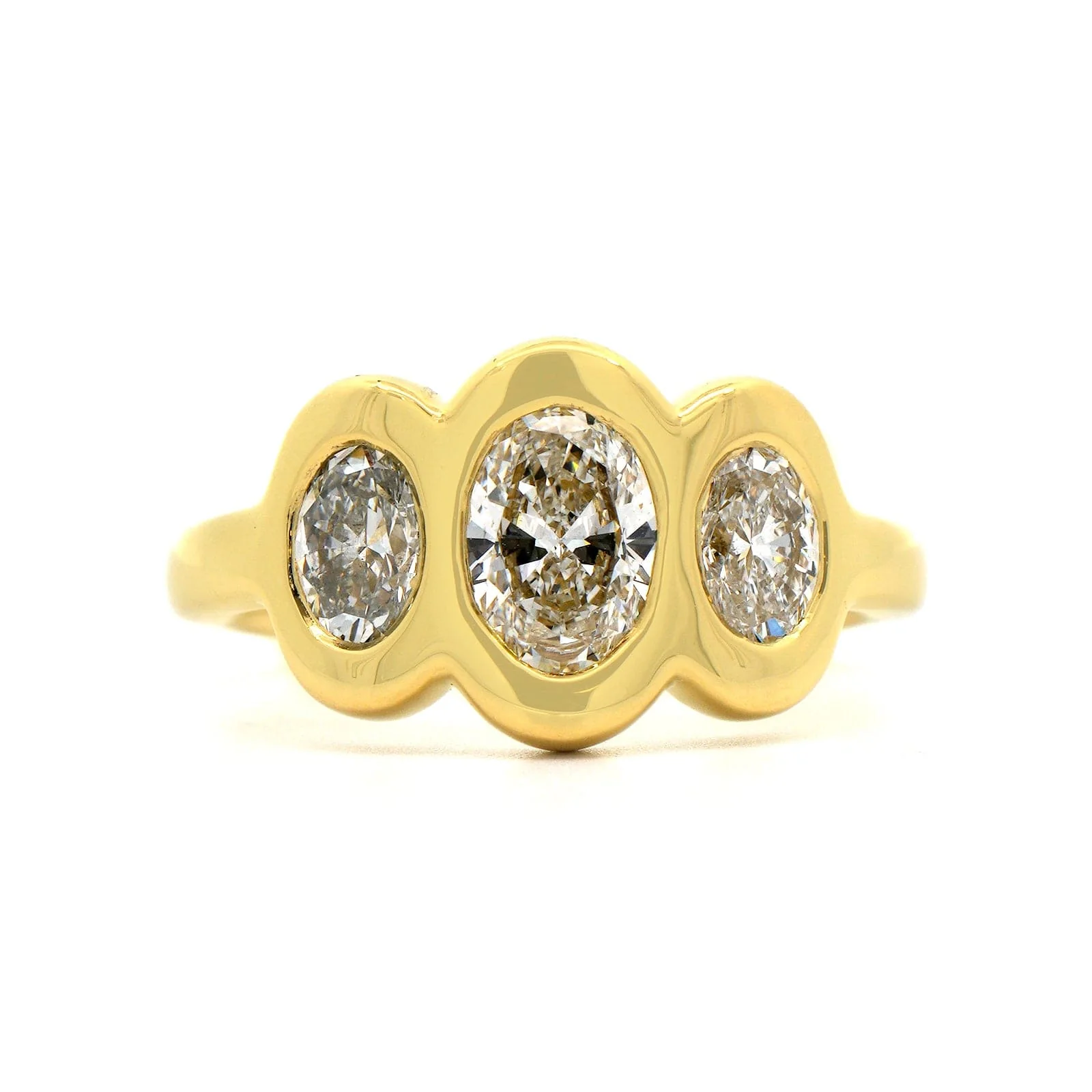 18K Yellow Gold 3 Stone Bezel Set Diamond Band - Image 4