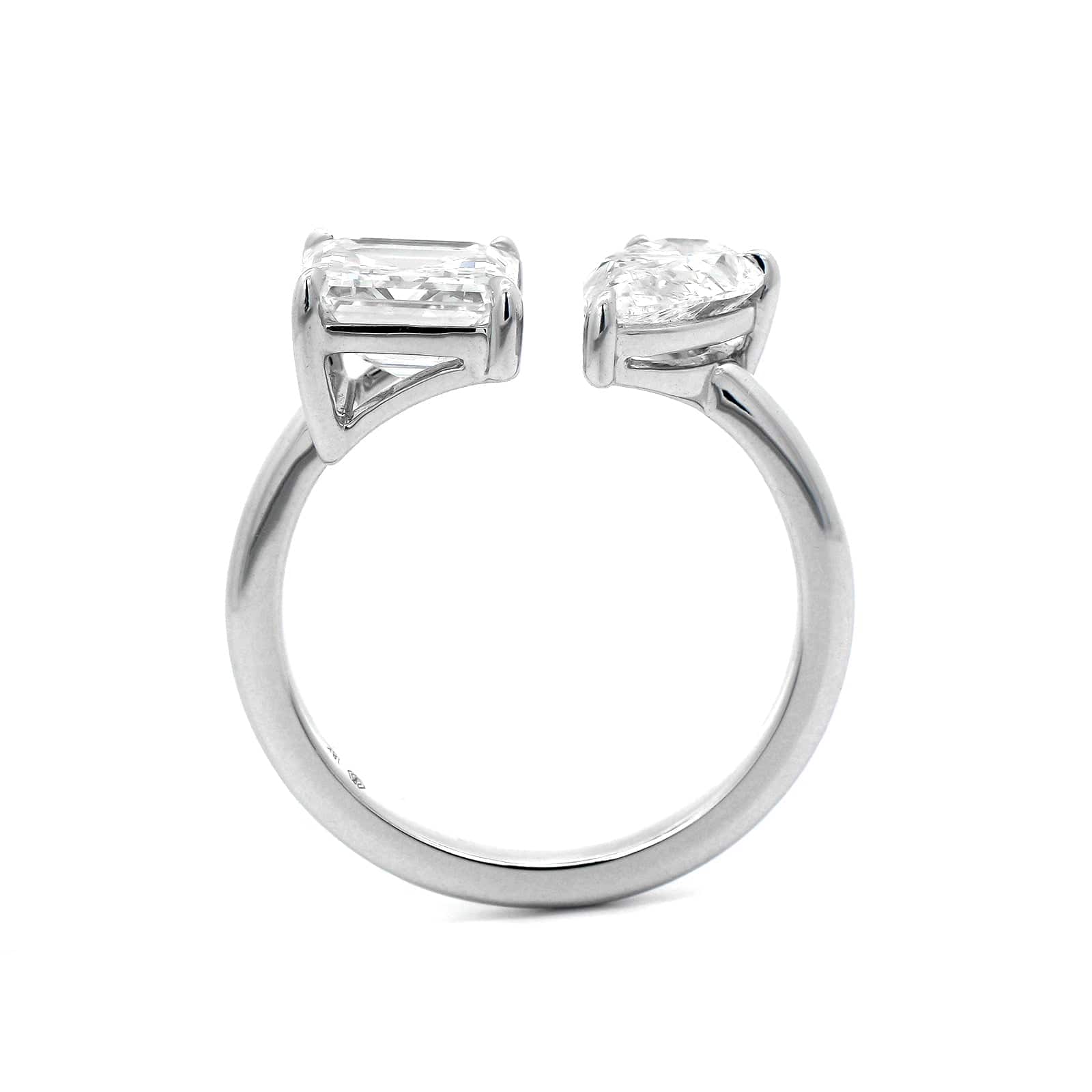 18K White Gold 2 Stone Asscher and Pear Shaped Diamond Ring - Image 3