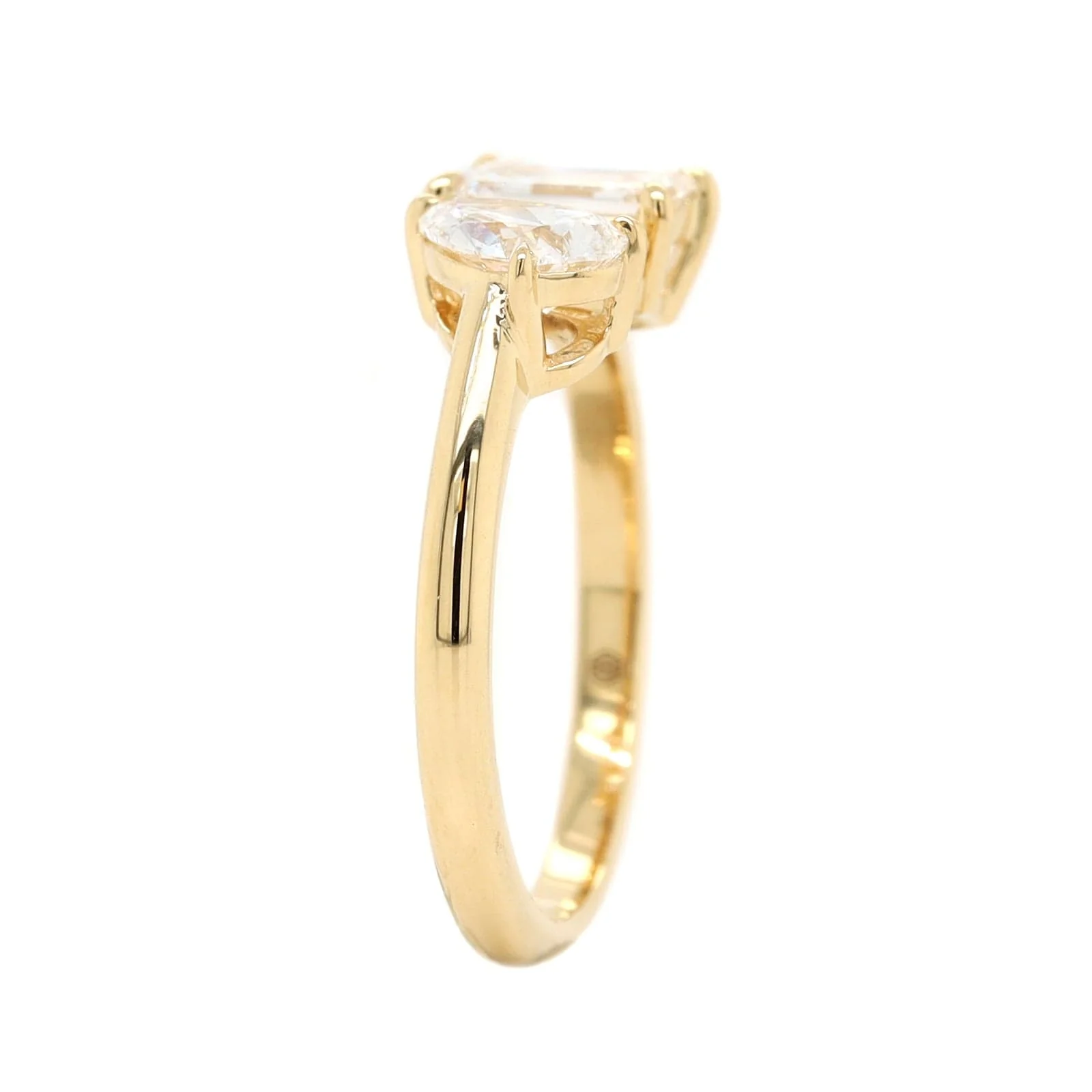 18K Yellow Gold 2 Stone Emerald and Pear Shaped Diamond Ring - Image 2