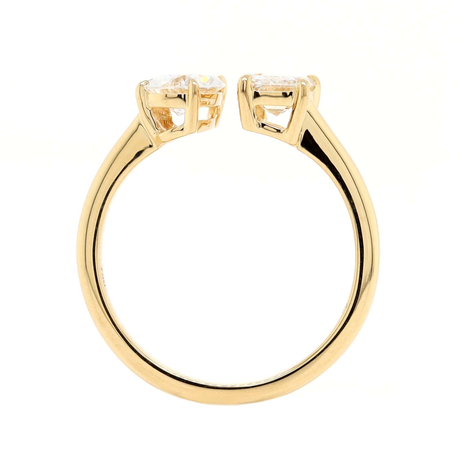 18K Yellow Gold 2 Stone Emerald and Pear Shaped Diamond Ring - Image 3
