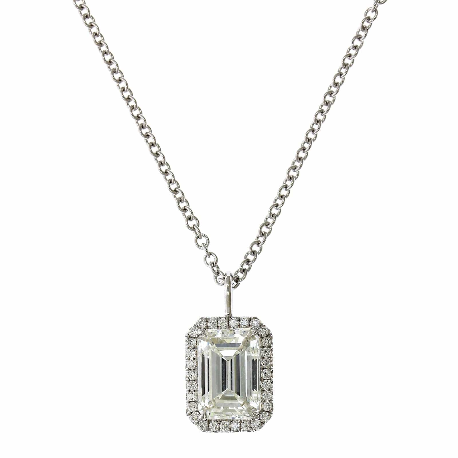 18K White Gold Emerald Cut Diamond Halo Pendant - Image 5