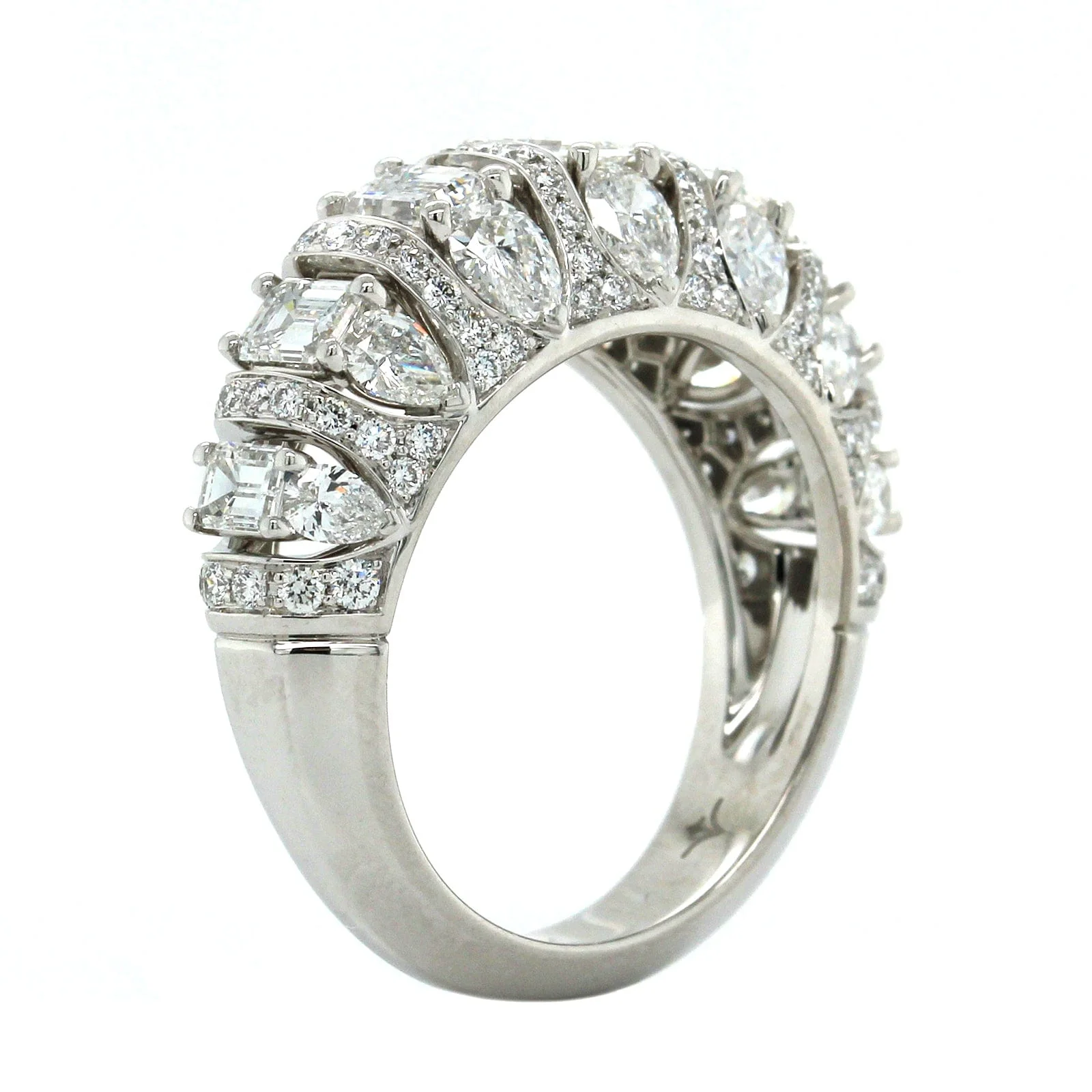 Eclat Jewels 18K White Gold Multi Diamond Shape Diamond Band - Image 4