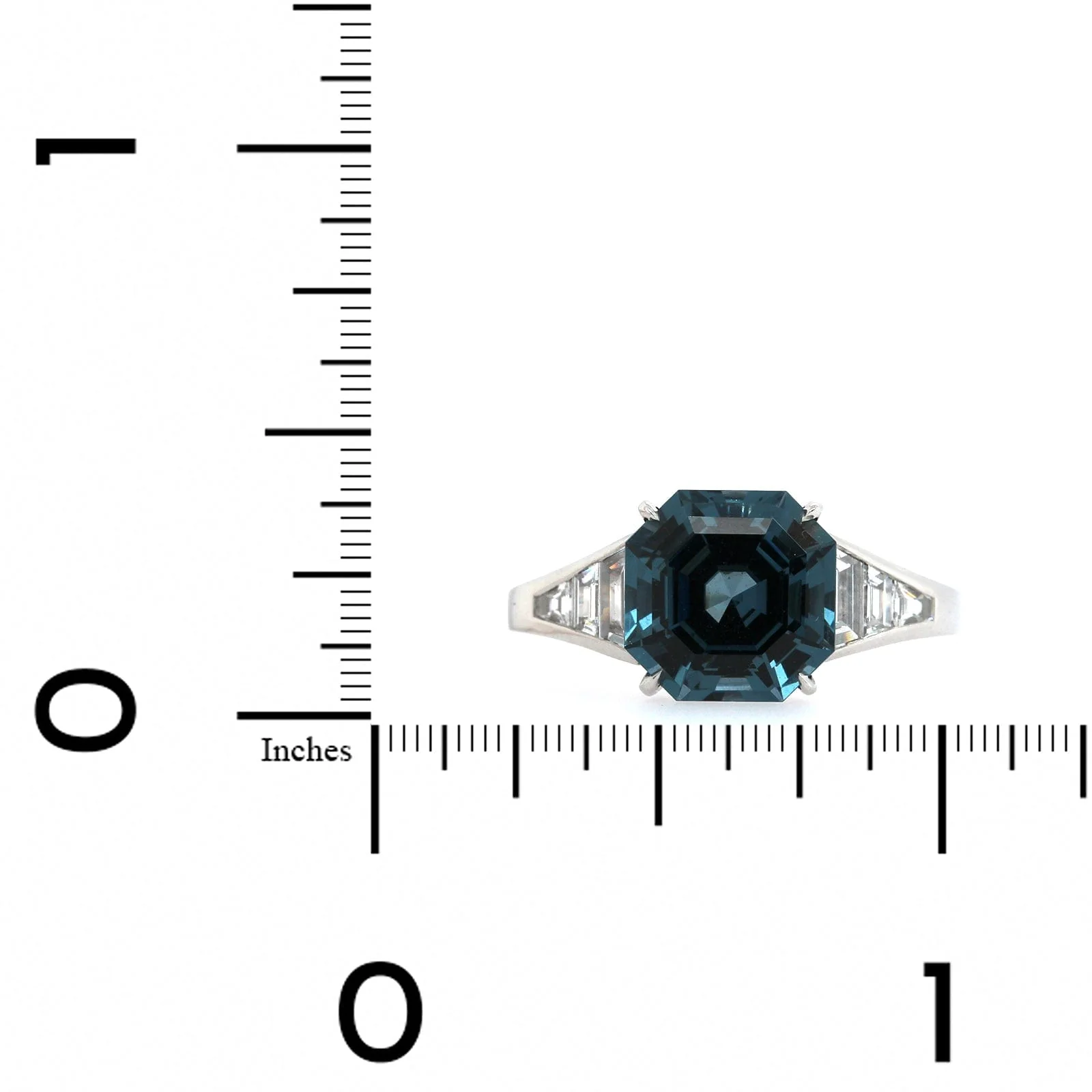 Eclat Jewels Platinum Blue Spinel and Diamond Ring - Image 3