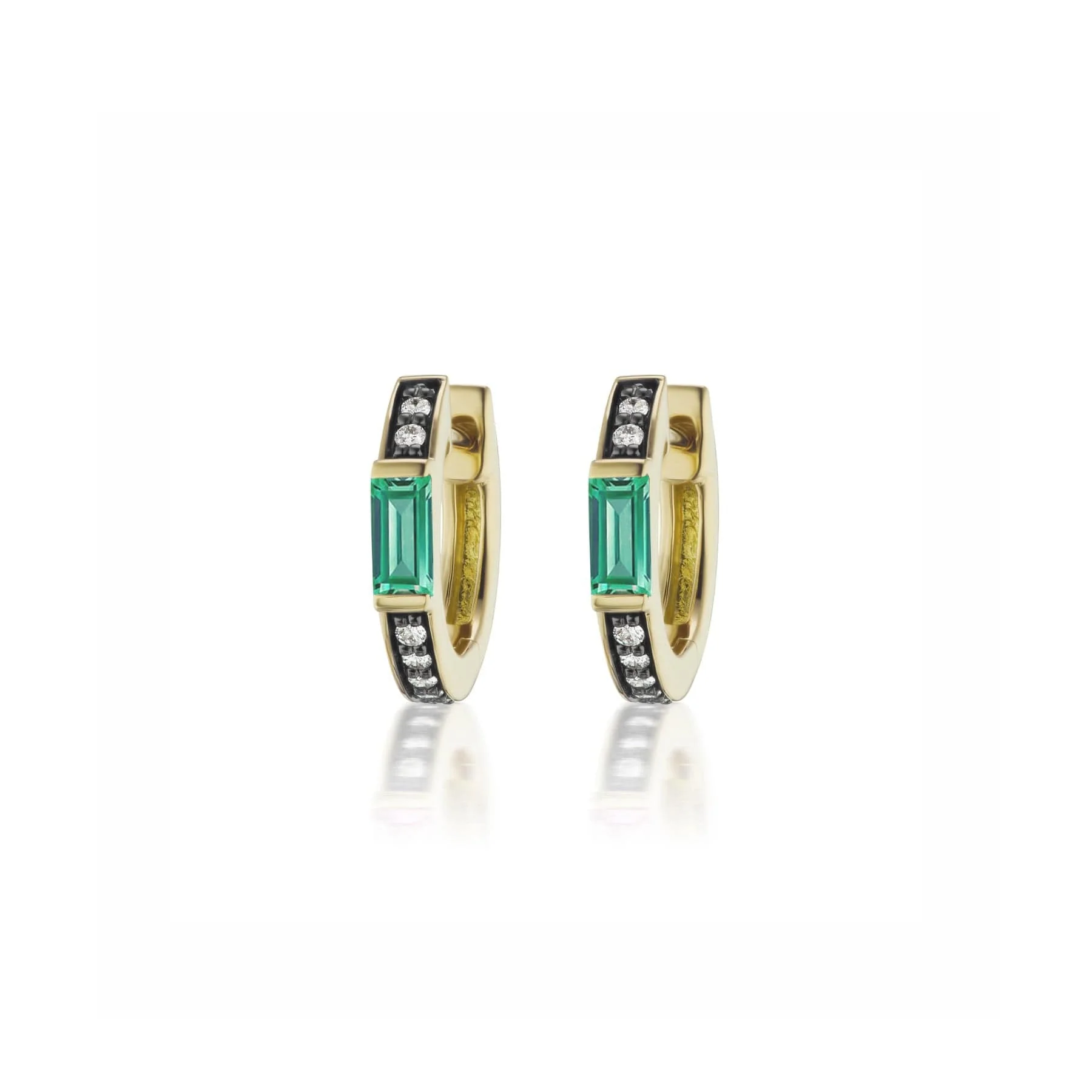 Sorellina 18K Yellow Gold Emerald and Diamond Otto Huggie Earrings