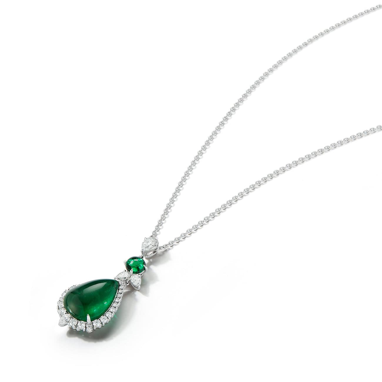 18K White Gold Pear Shaped Emerald and Diamond Pendant Necklace