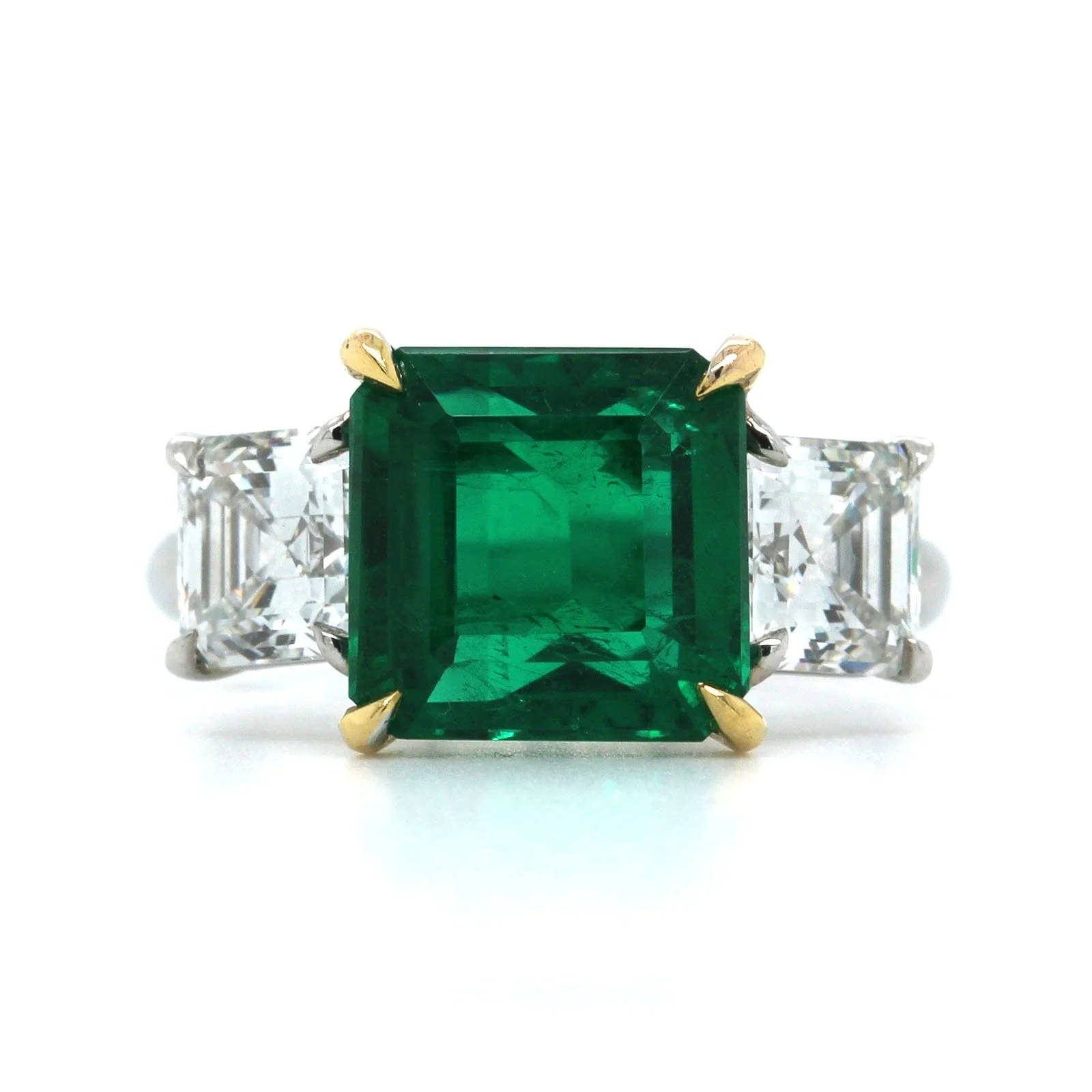 Platinum 3 Stone Emerald and Diamond Ring - Image 4