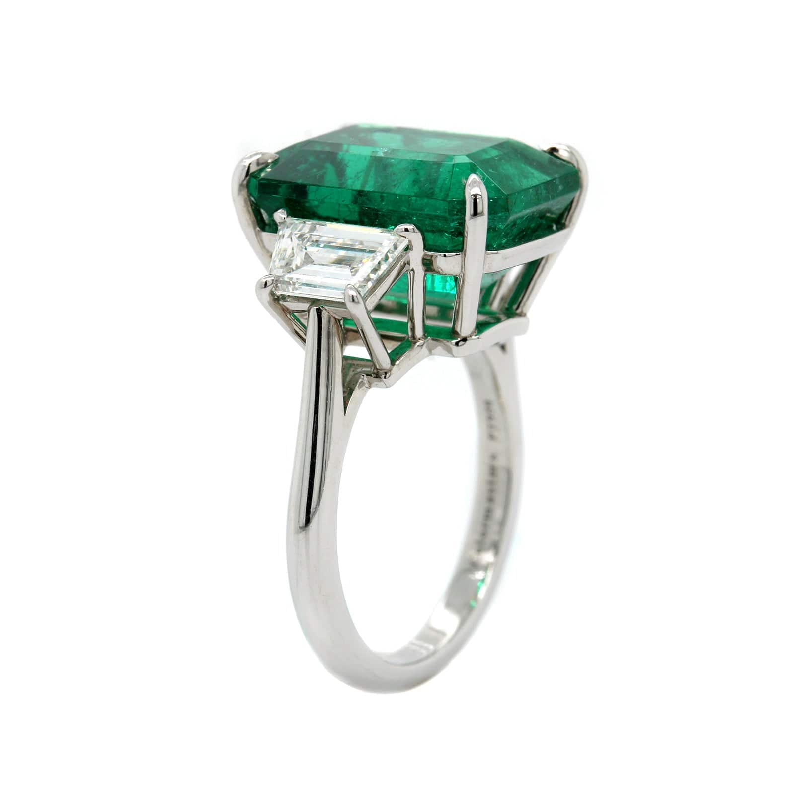 Platinum 3 Stone Emerald and Diamond Ring - Image 2