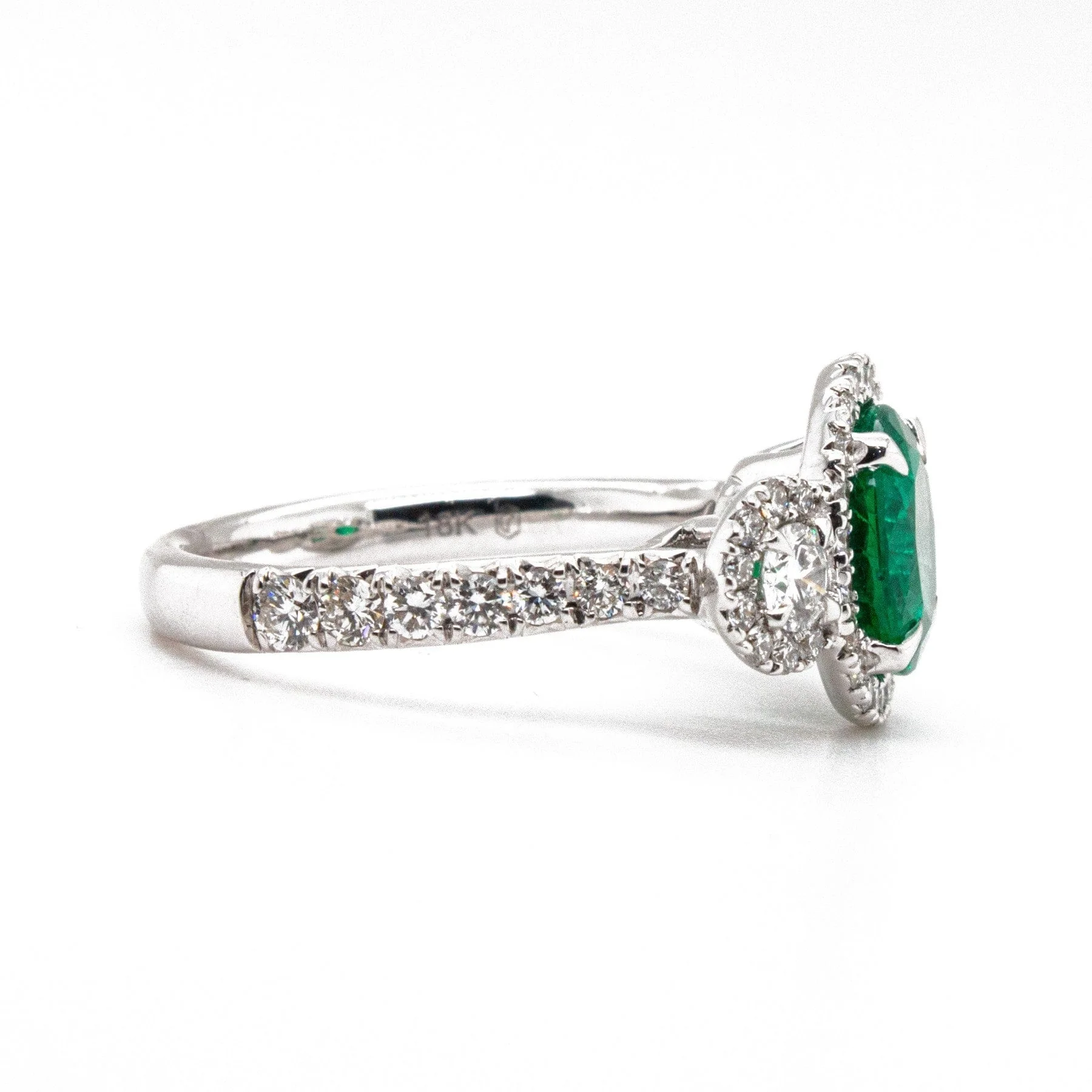 18K White Gold Round Emerald and Diamond Halo Ring - Image 3