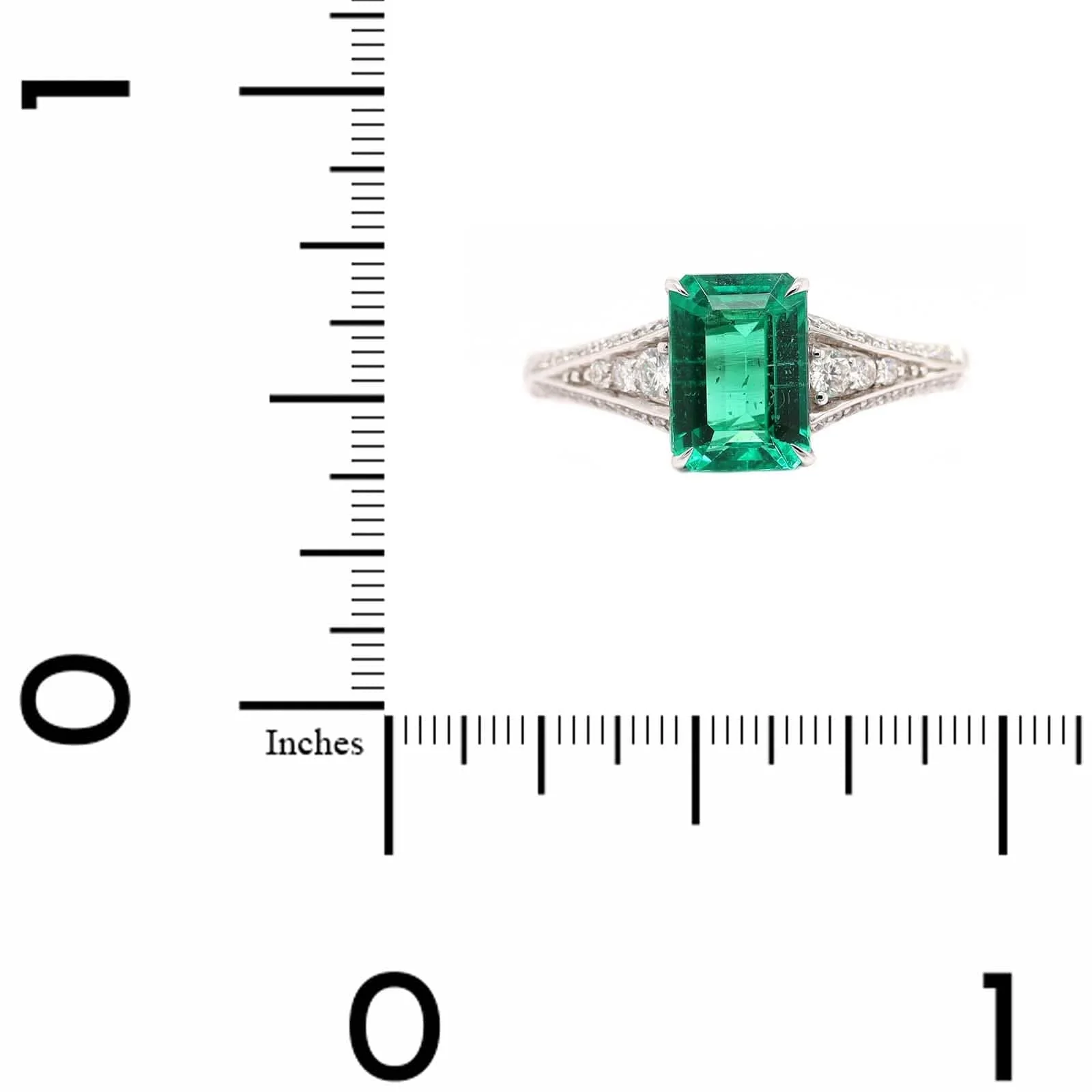18K White Gold Emerald and Pave Diamond Shank Ring - Image 4