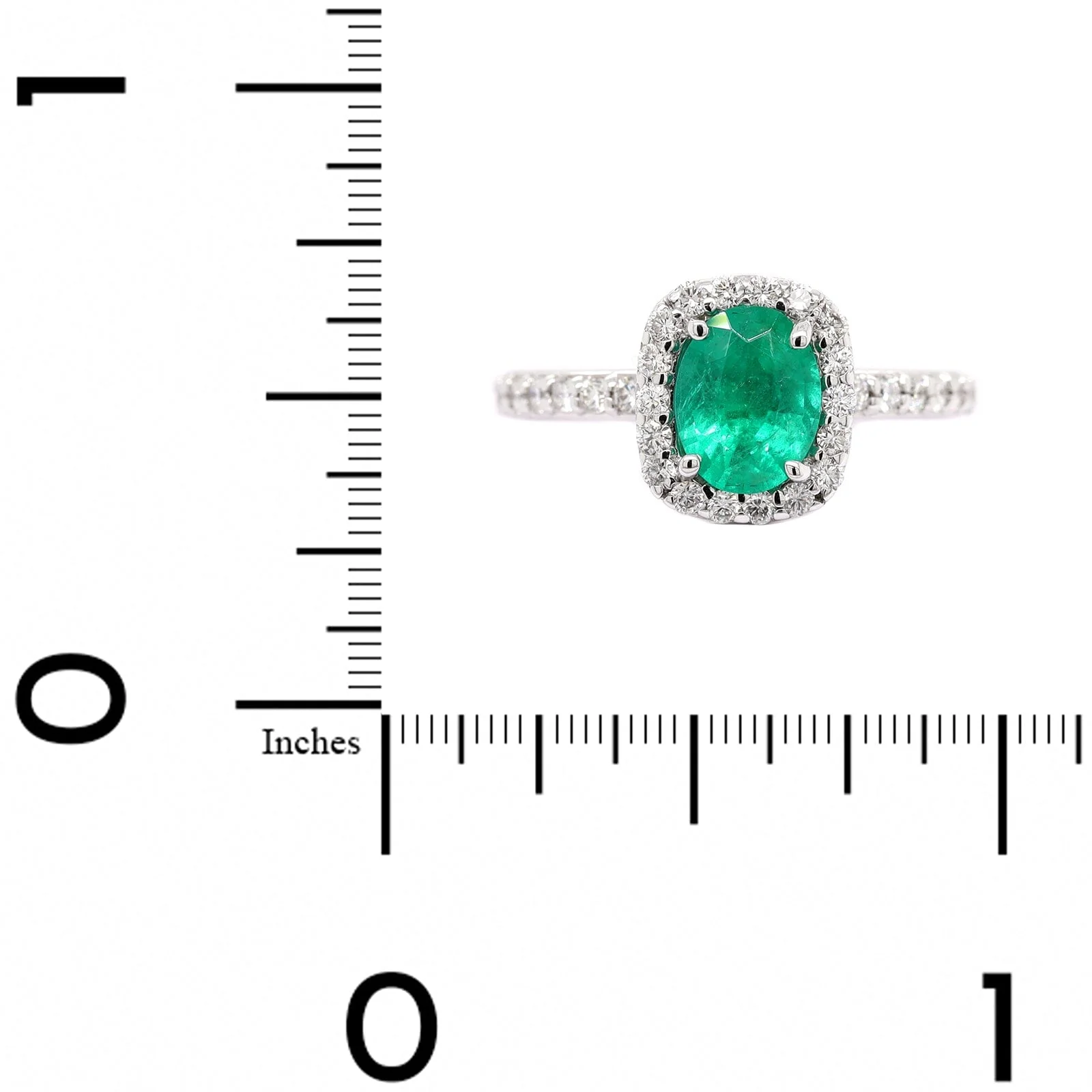 18K White Gold Oval Emerald and Diamond Halo Ring - Image 4