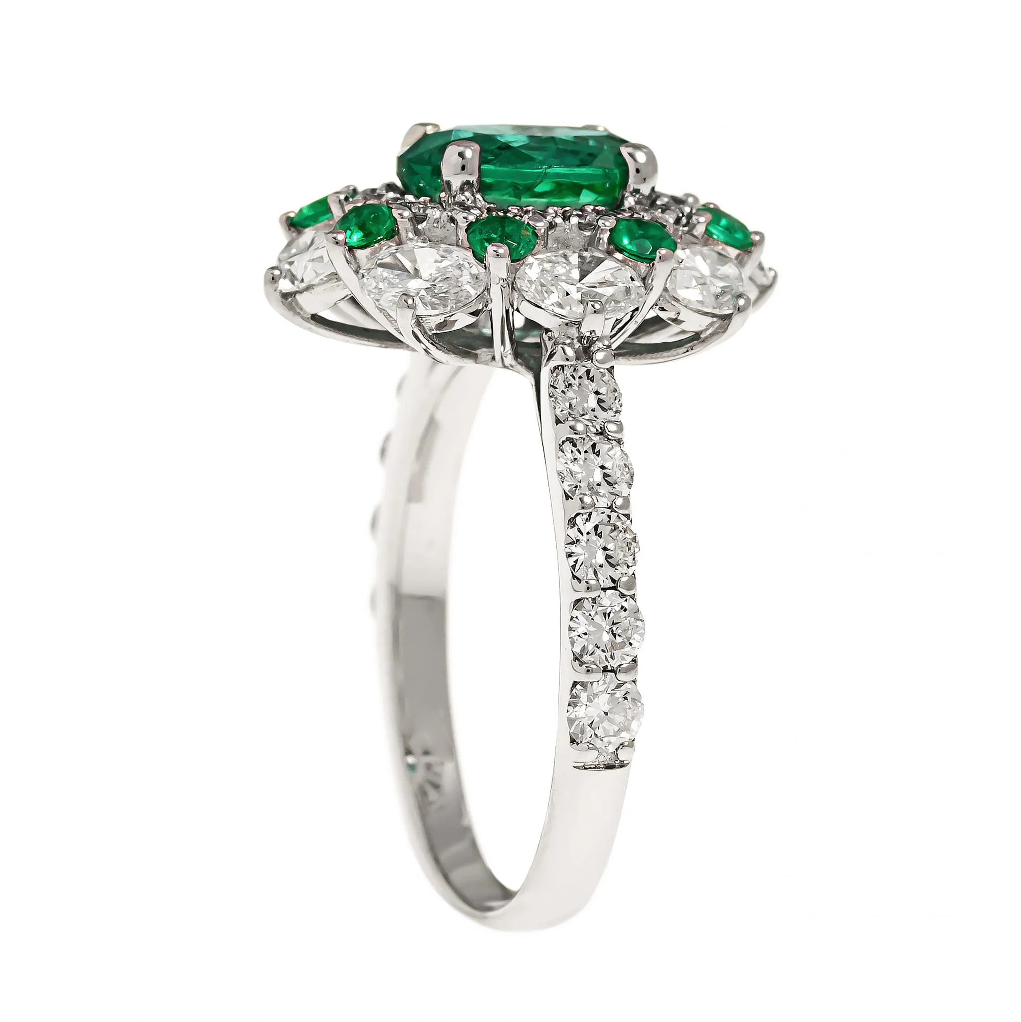 18K White Gold Oval Emerald and Diamond Halo Ring - Image 2