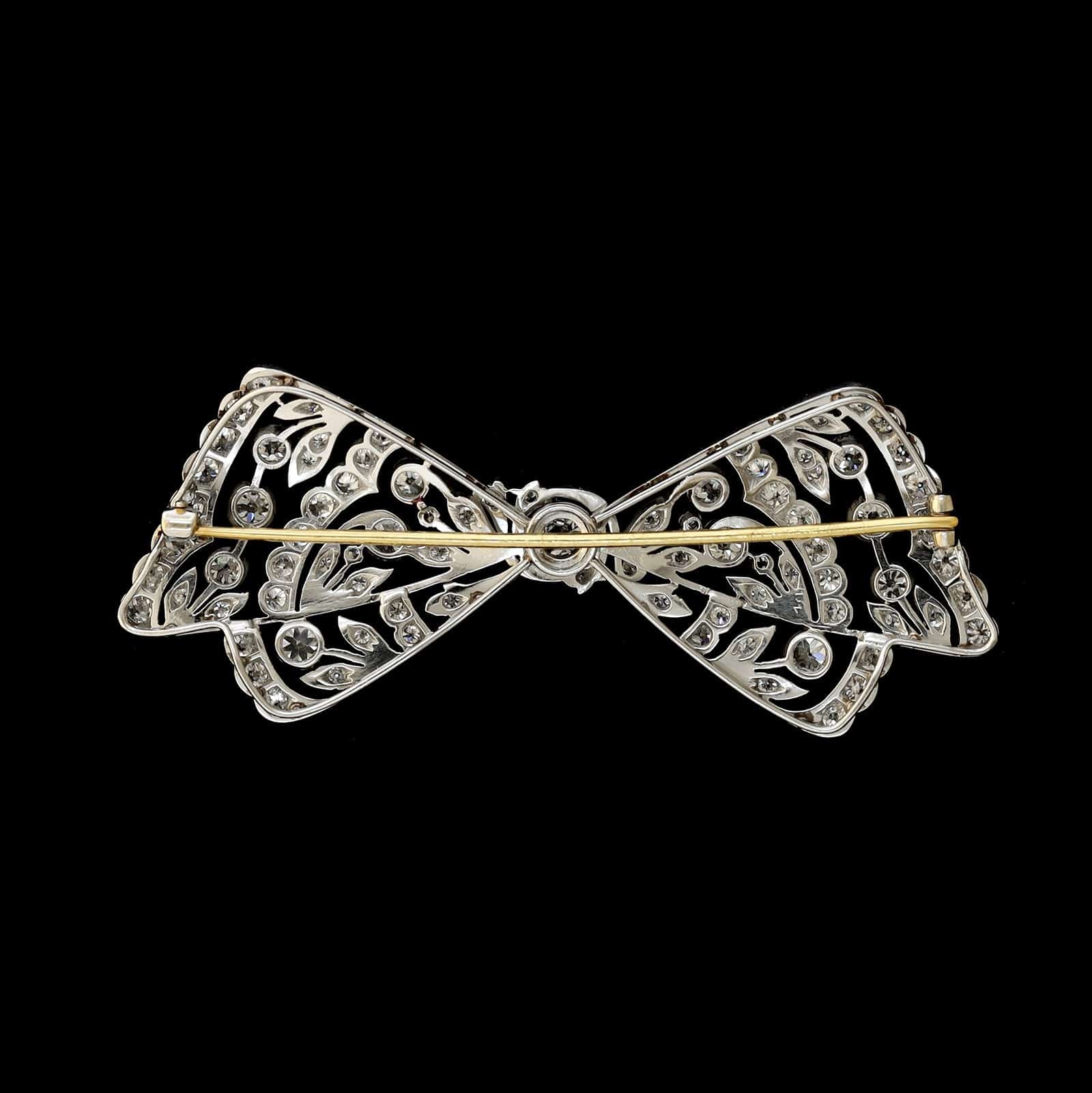 Edwardian Platinum Estate Diamond Bow Pin - Image 2