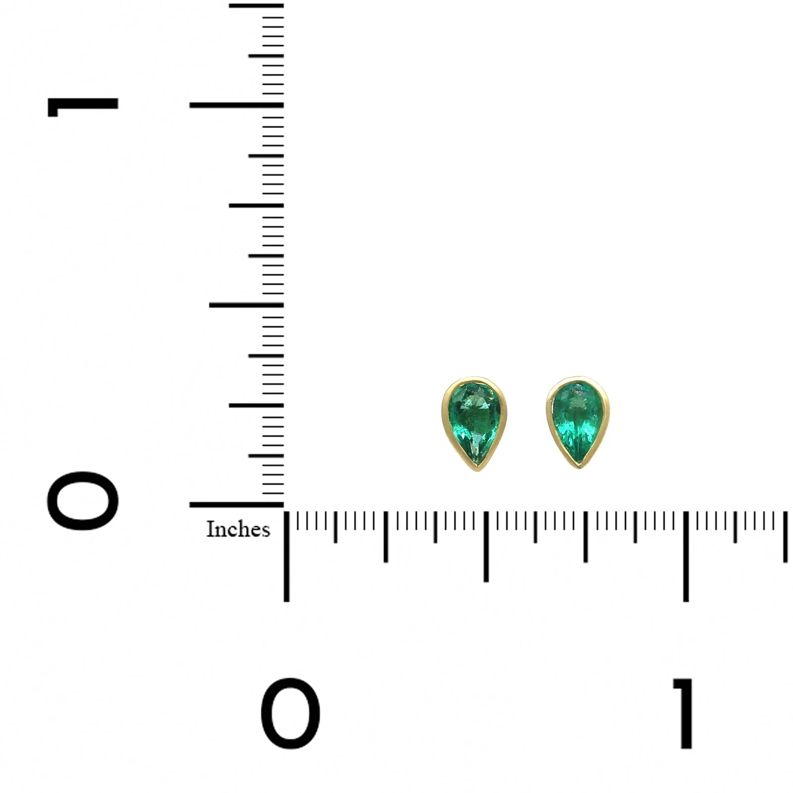 18K Yellow Gold Pear Shape Emerald Stud Earrings - Image 2