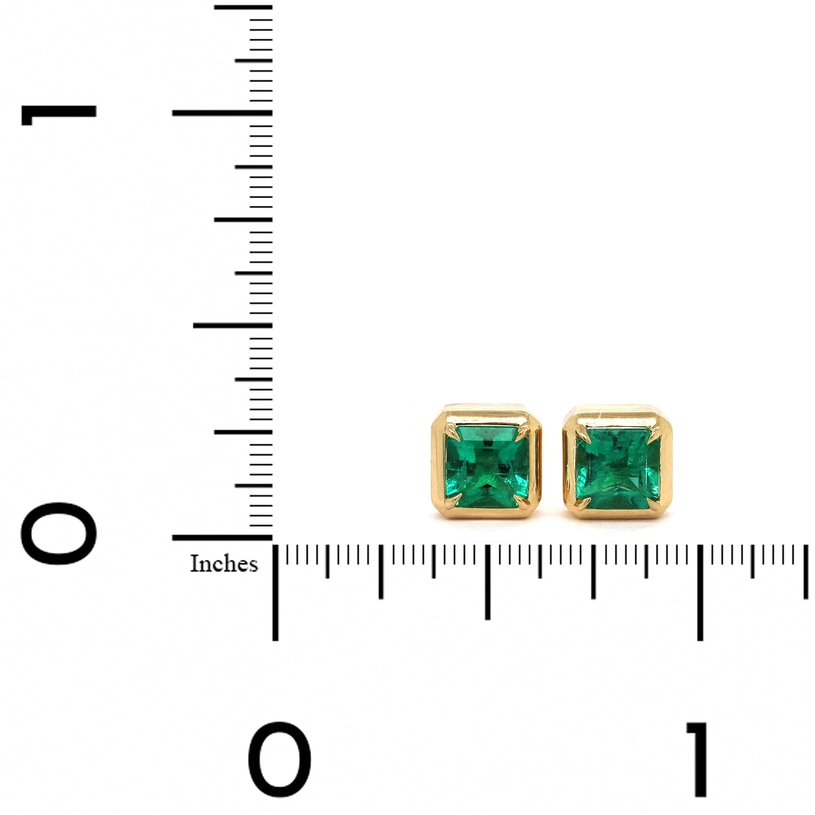 18K Yellow Gold Emerald Stud Earrings - Image 2