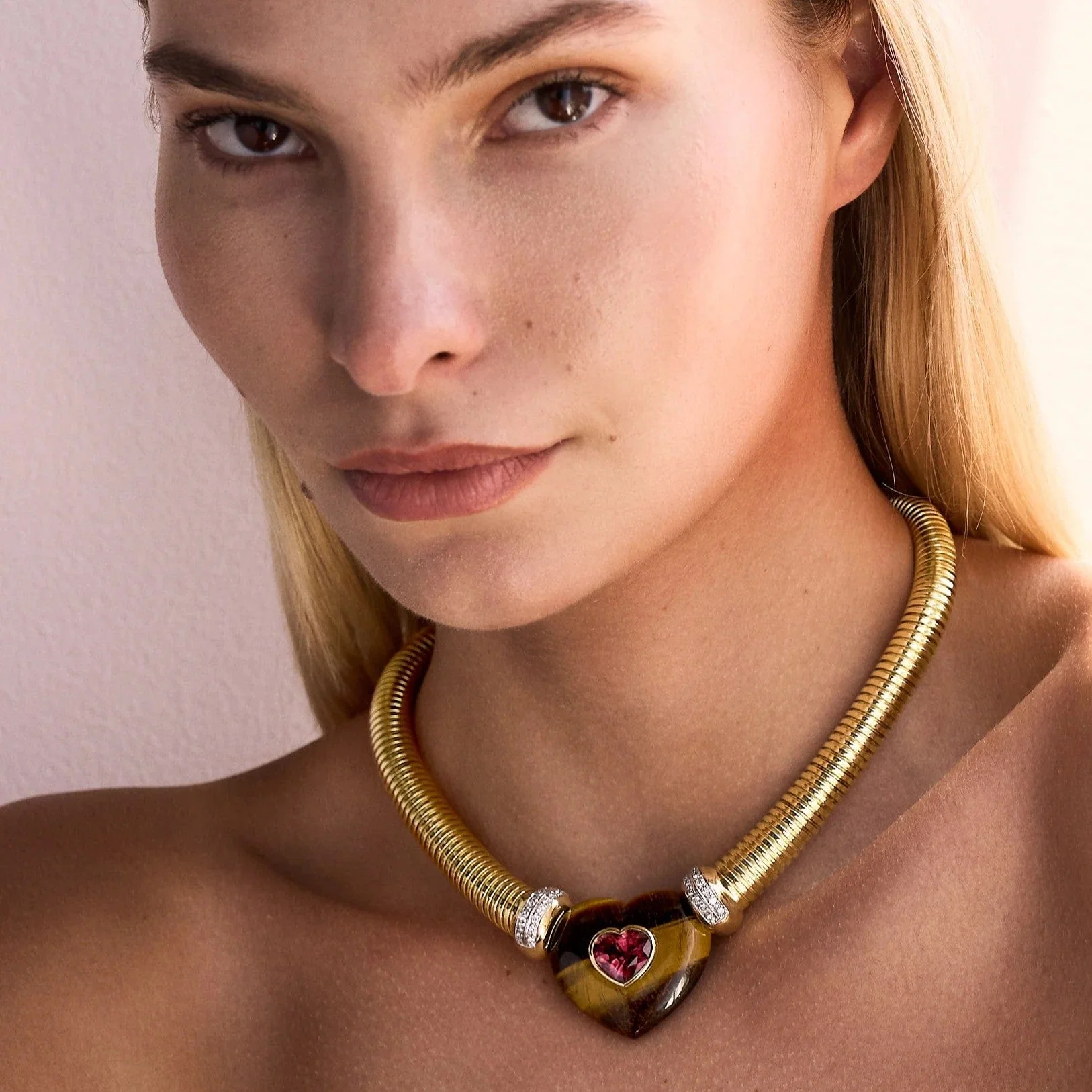 Emily P. Wheeler 18K Yellow Gold One-of-a-Kind Tiger Eye and Pink Zircon Heart Pendant Necklace - Image 3