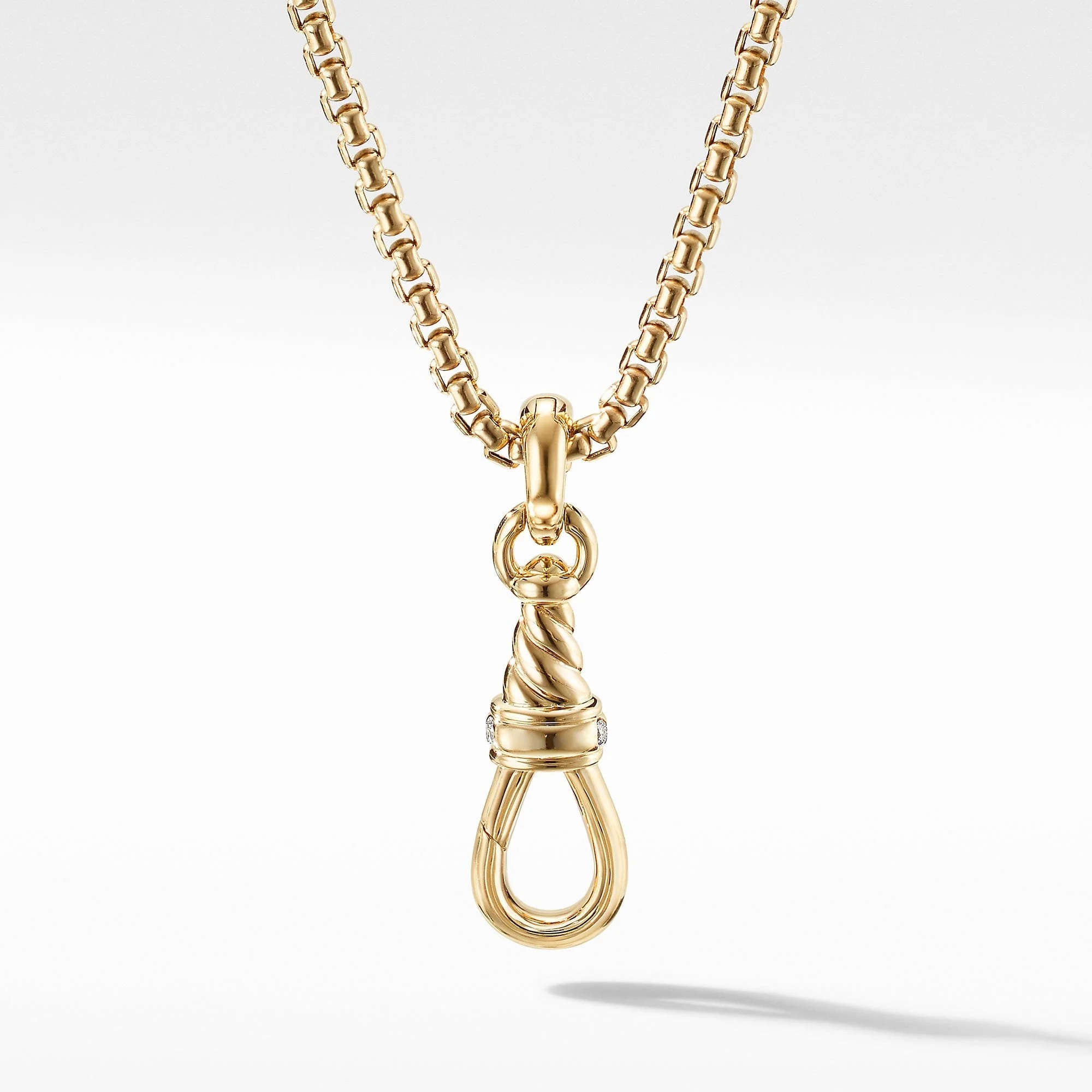 Medium Cable Amulet Grabber in 18K Yellow Gold and Pavé - Image 3