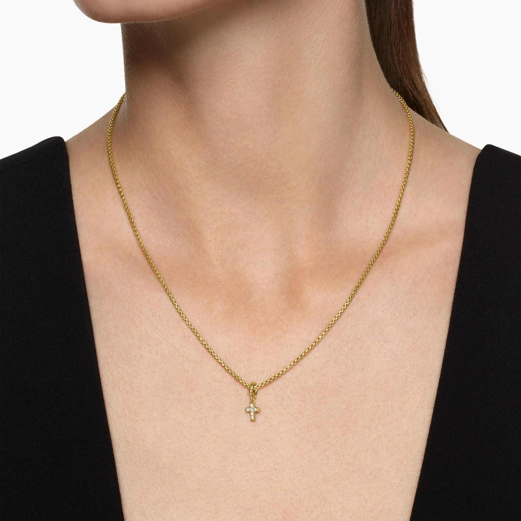 Micro Pavé Cross Amulet 18K Yellow Gold with Diamonds, 8mm - Image 4