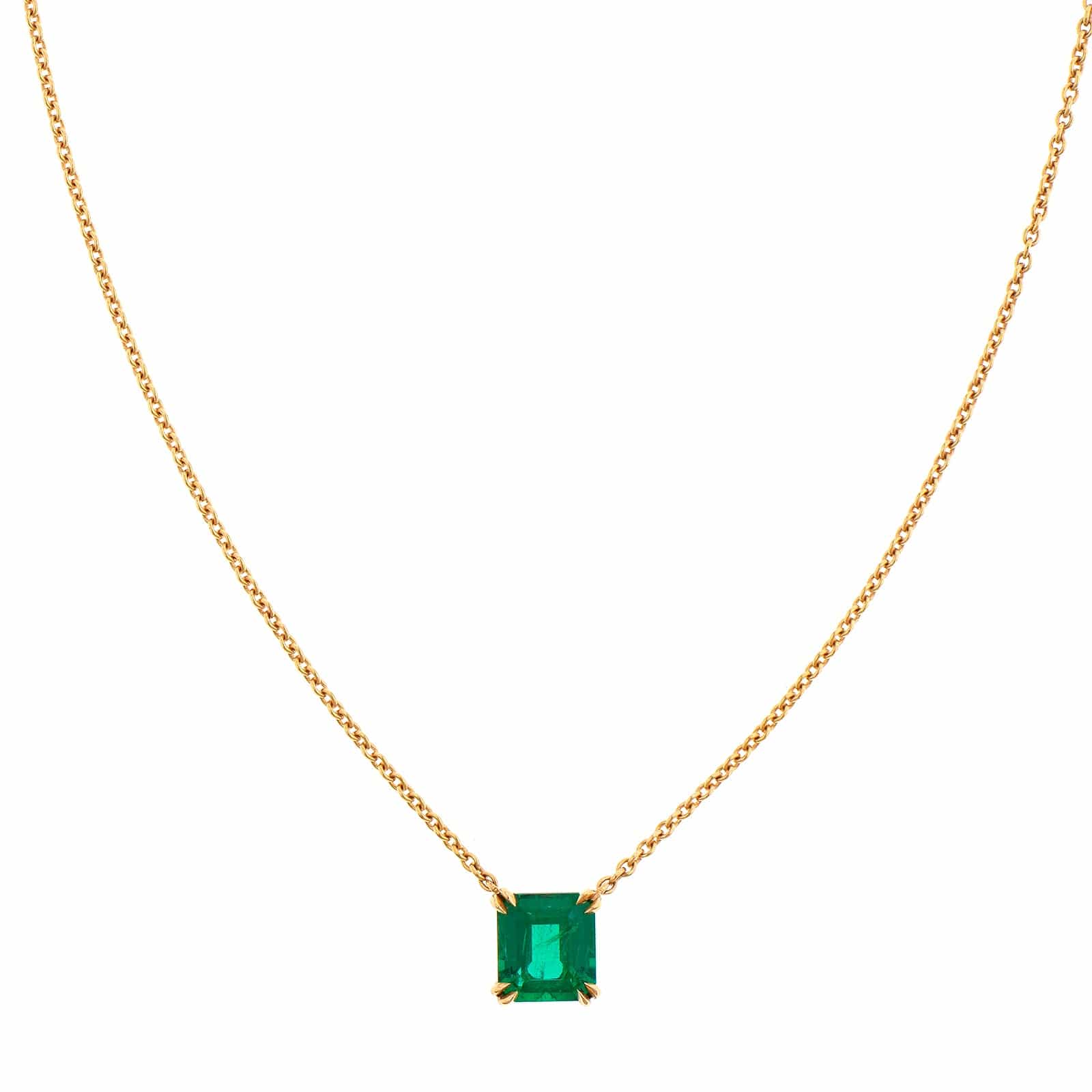18K Yellow Gold Emerald Pendant Necklace