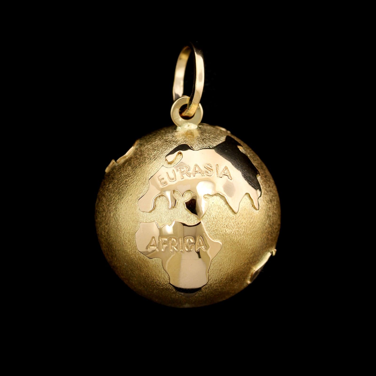 18K Yellow Gold Globe Pendant