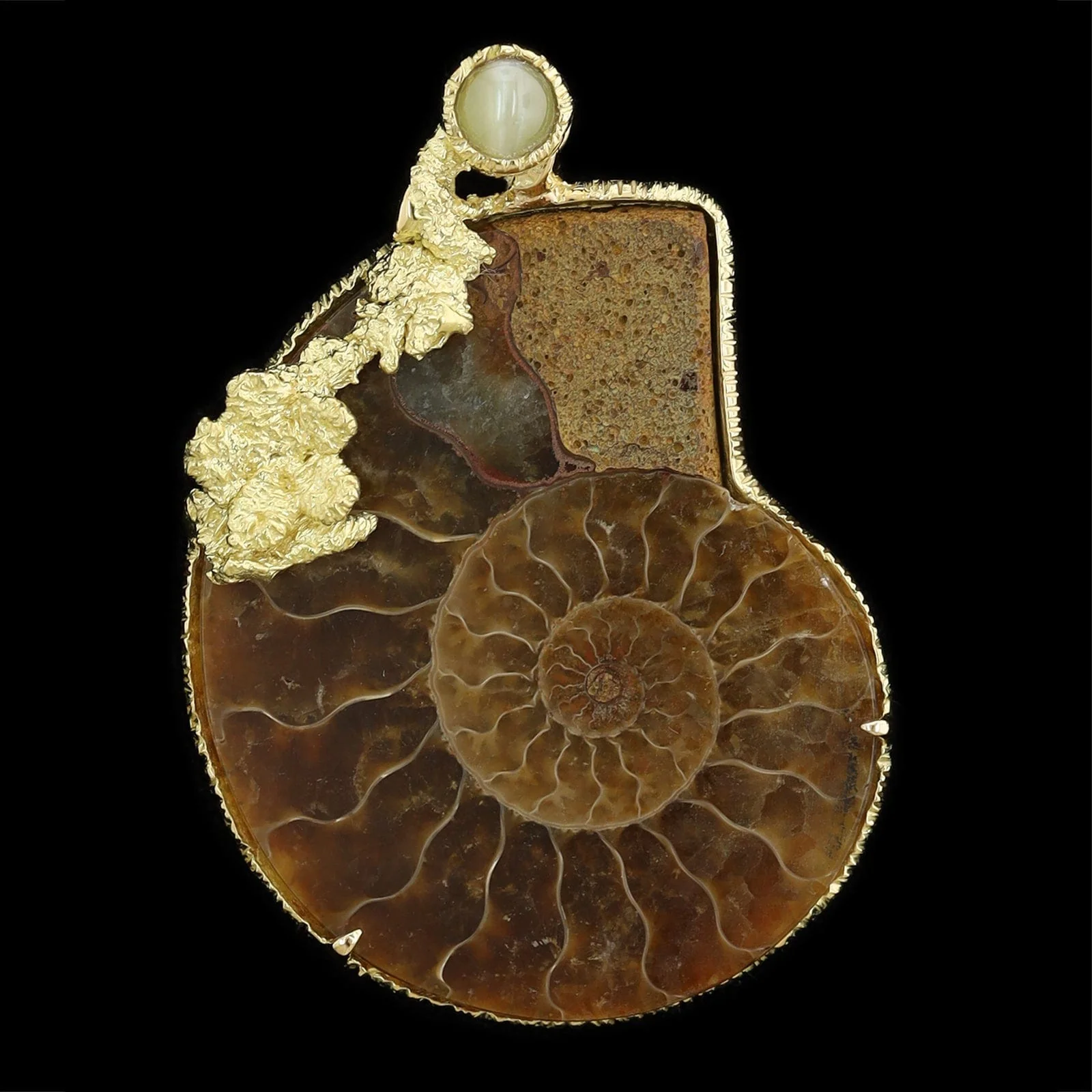 18K Yellow Gold Estate Ammonite Fossil and Cat's Eye Chrysoberyl Pendant