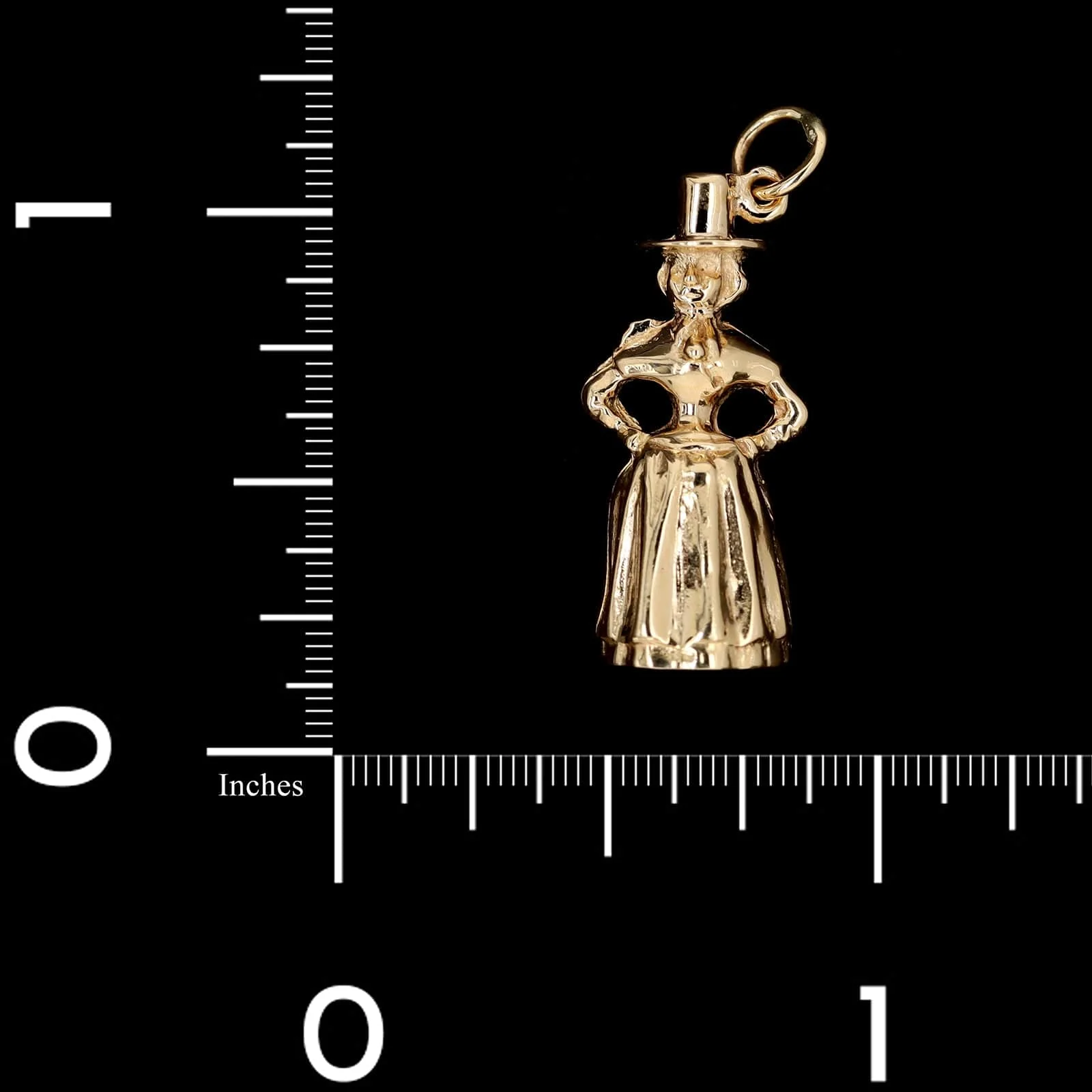 9K Yellow Gold Estate Pilgrim Charm - Image 3