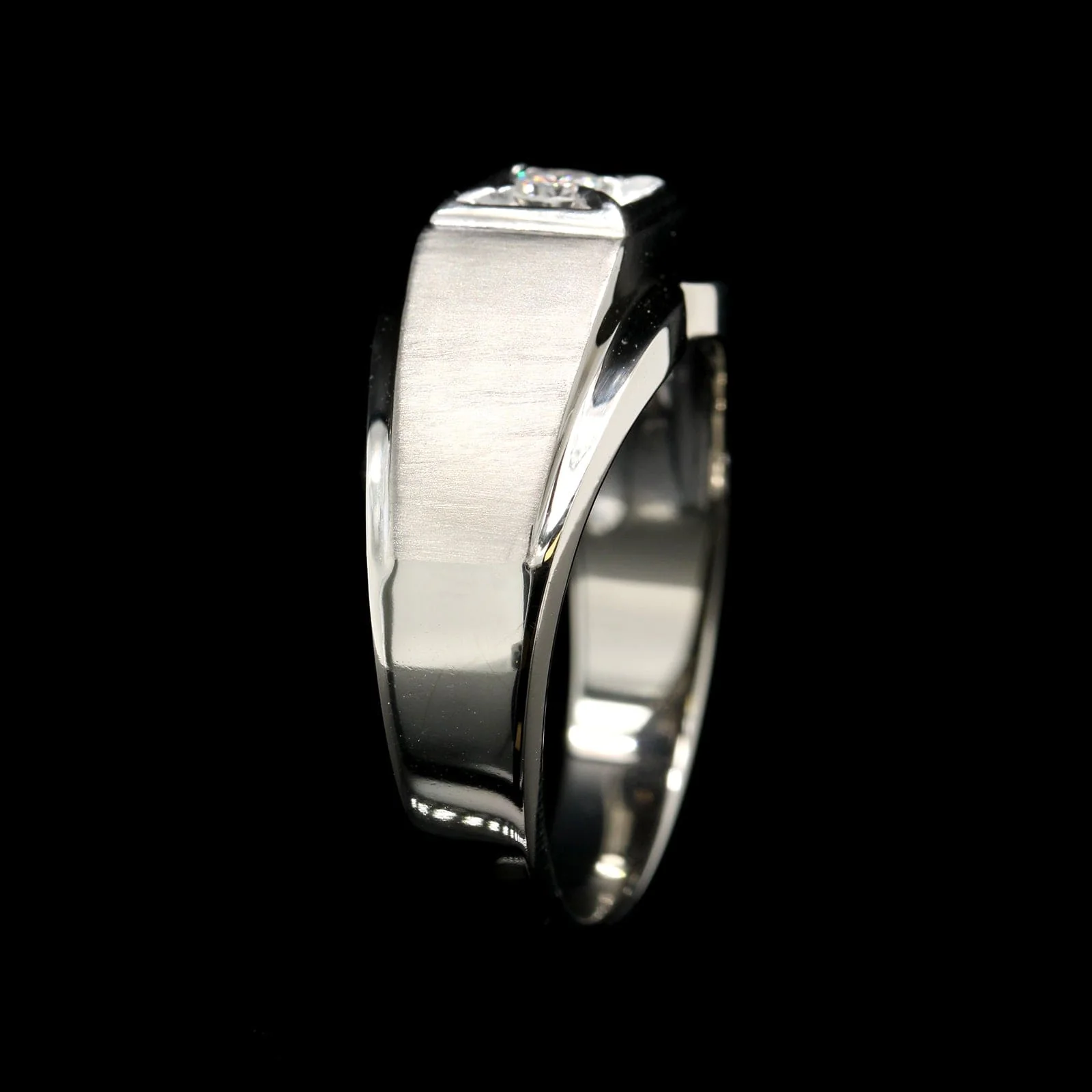 14K White Gold Estate Diamond Ring - Image 2