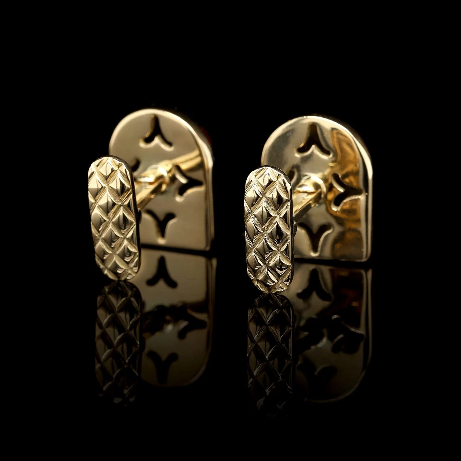 18K Yellow Gold Estate Blue and Red Enamel Cufflinks - Image 2