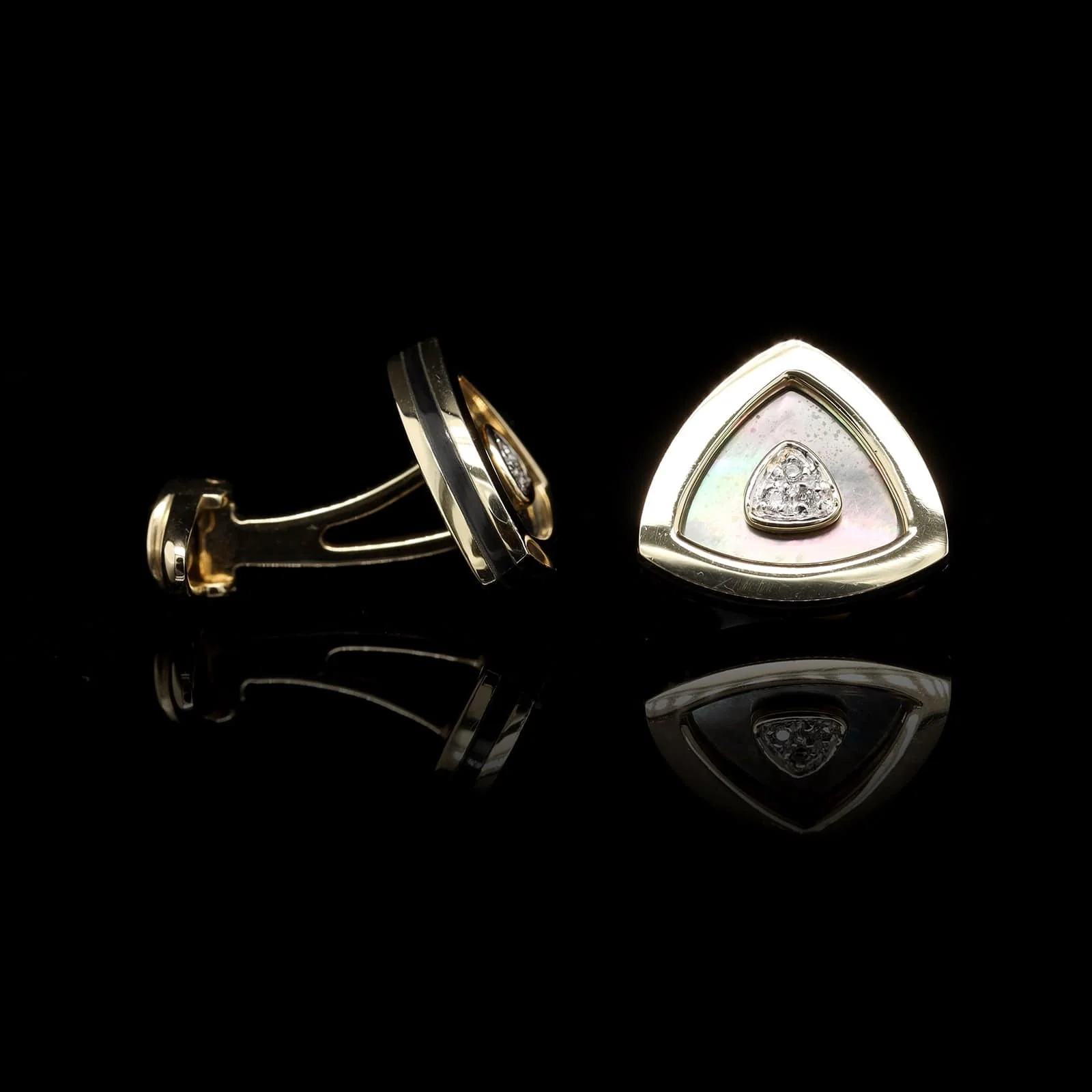 Dolan and Bullock 14K Yellow Gold Estate Mother of Pearl and Diamond Cufflinks - Image 2