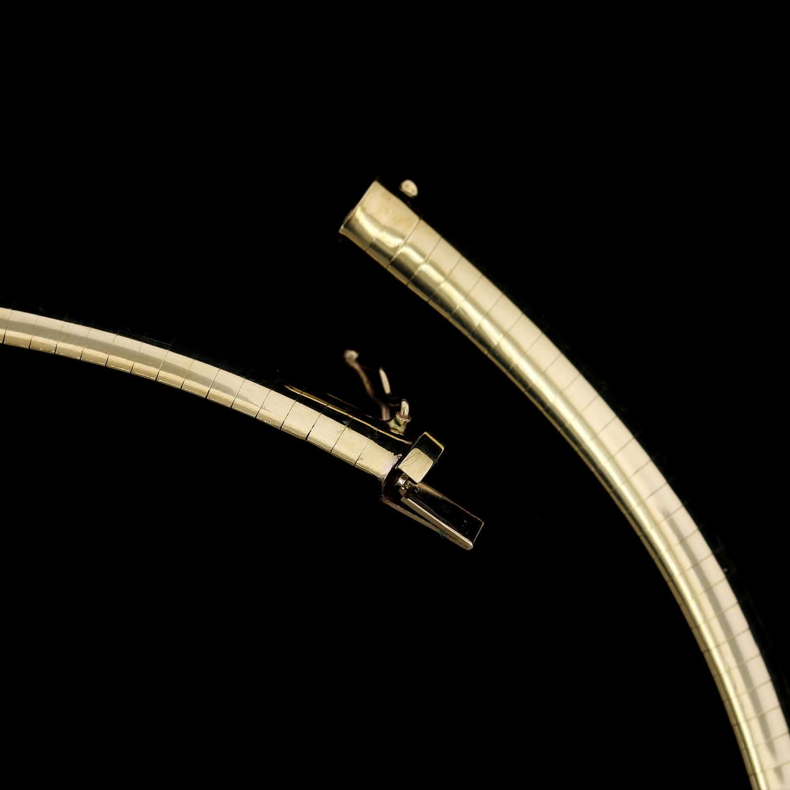 14K Yellow Gold Estate Omega Necklace - Image 2