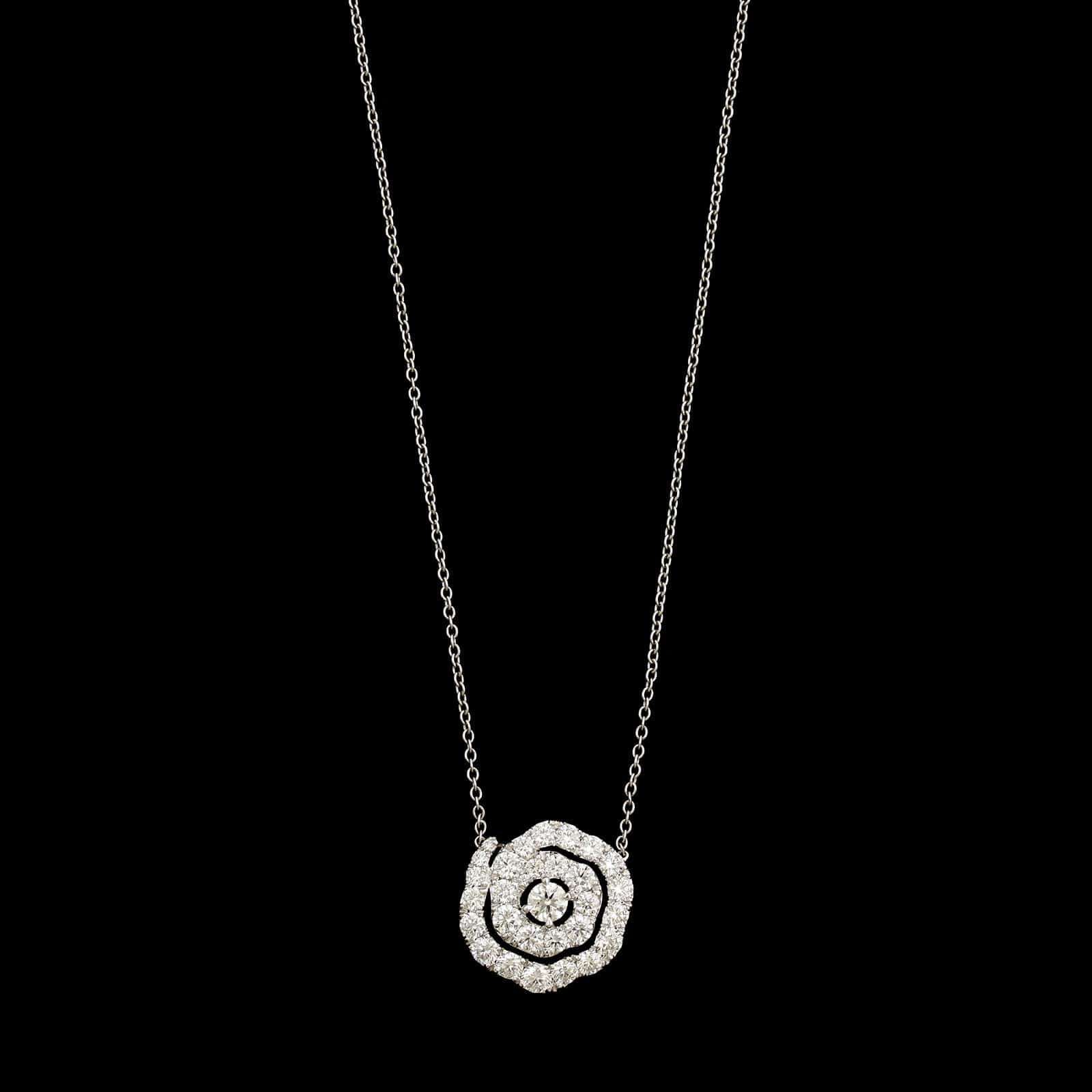 Hearts on fire 18K White Gold Estate Diamond Lorelai Pendant Necklace