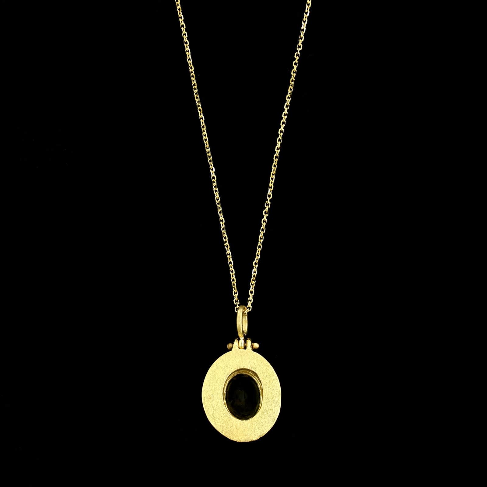 18K Yellow Gold Estate Peridot Hammered Pendant Necklace - Image 2