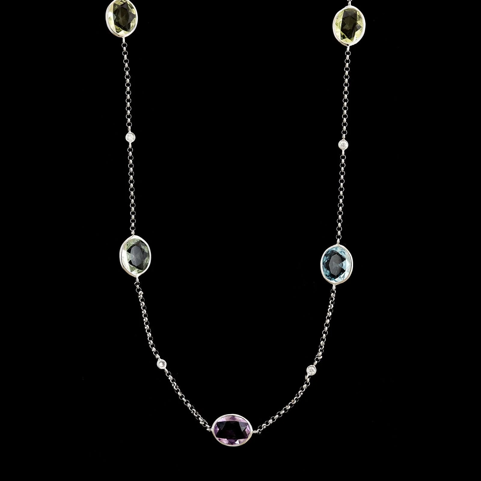 18K White Gold Estate Gem-set and Diamond Necklace - Image 2