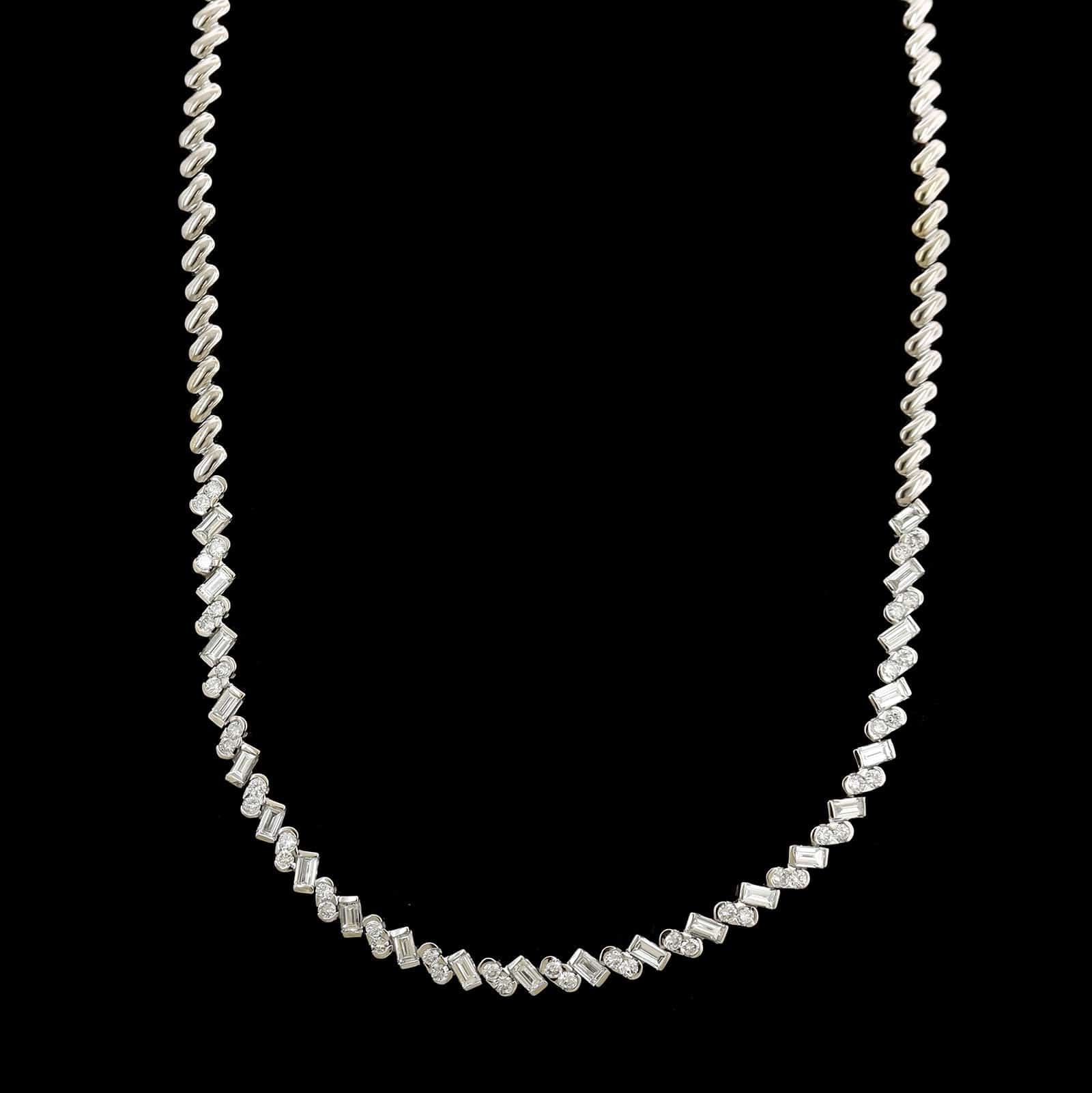18K White Gold Estate Diamond Necklace