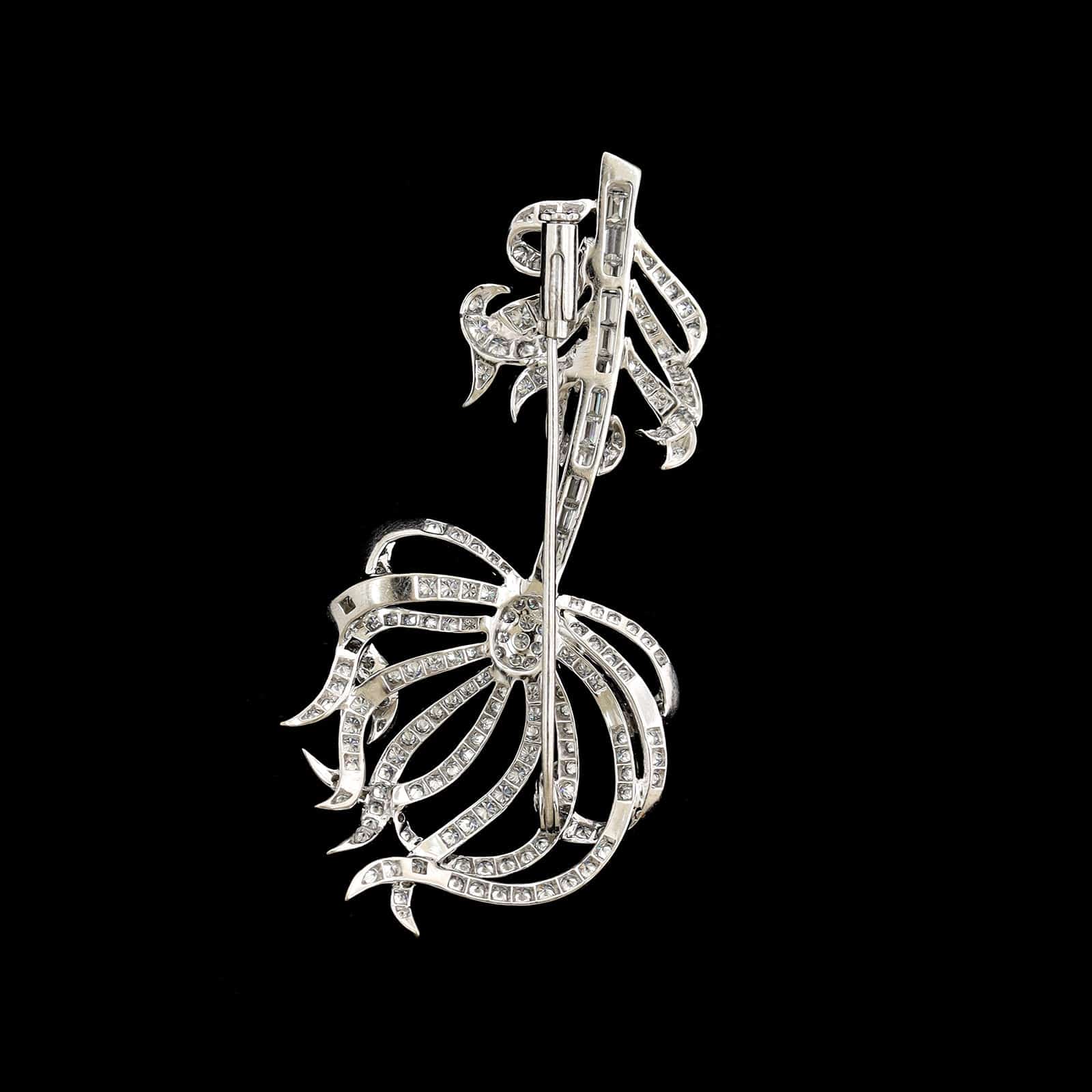 18K White Gold Estate Diamond Feather Pin - Image 2