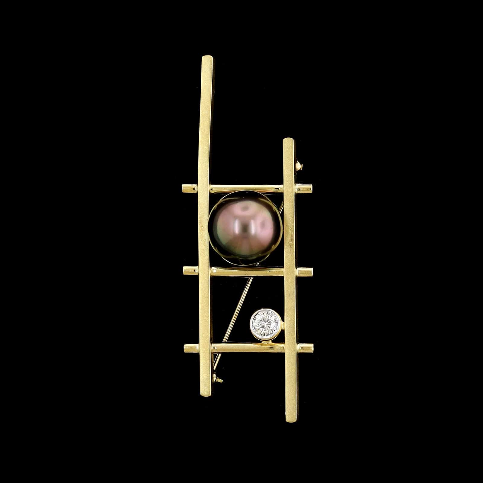 18K Yellow Gold Estate Cultured Black South Sea Pearl and Diamond Pin