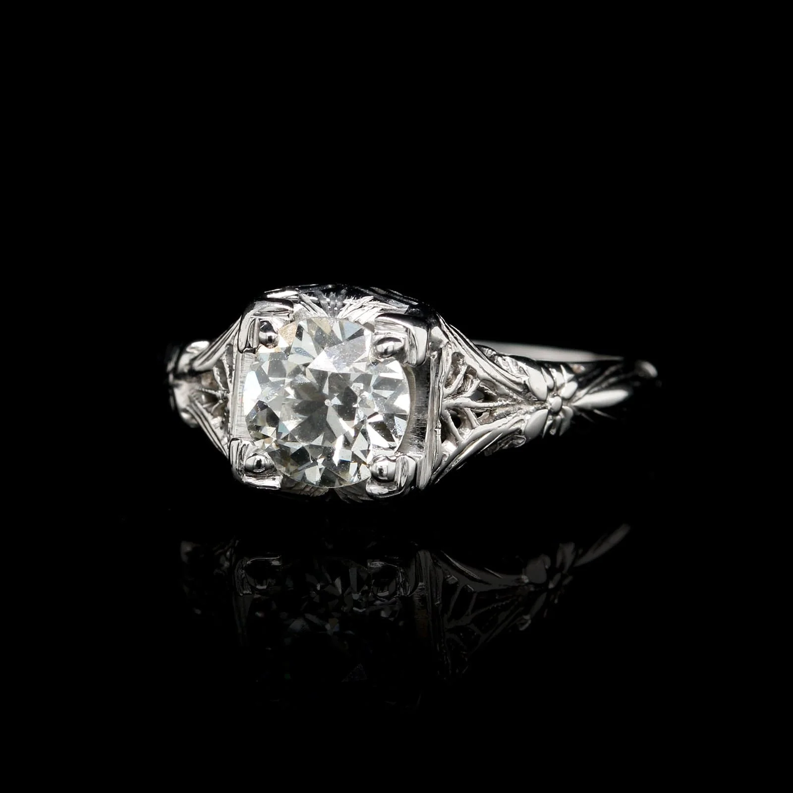 Vintage 18k White Gold Estate Diamond Solitaire Ring