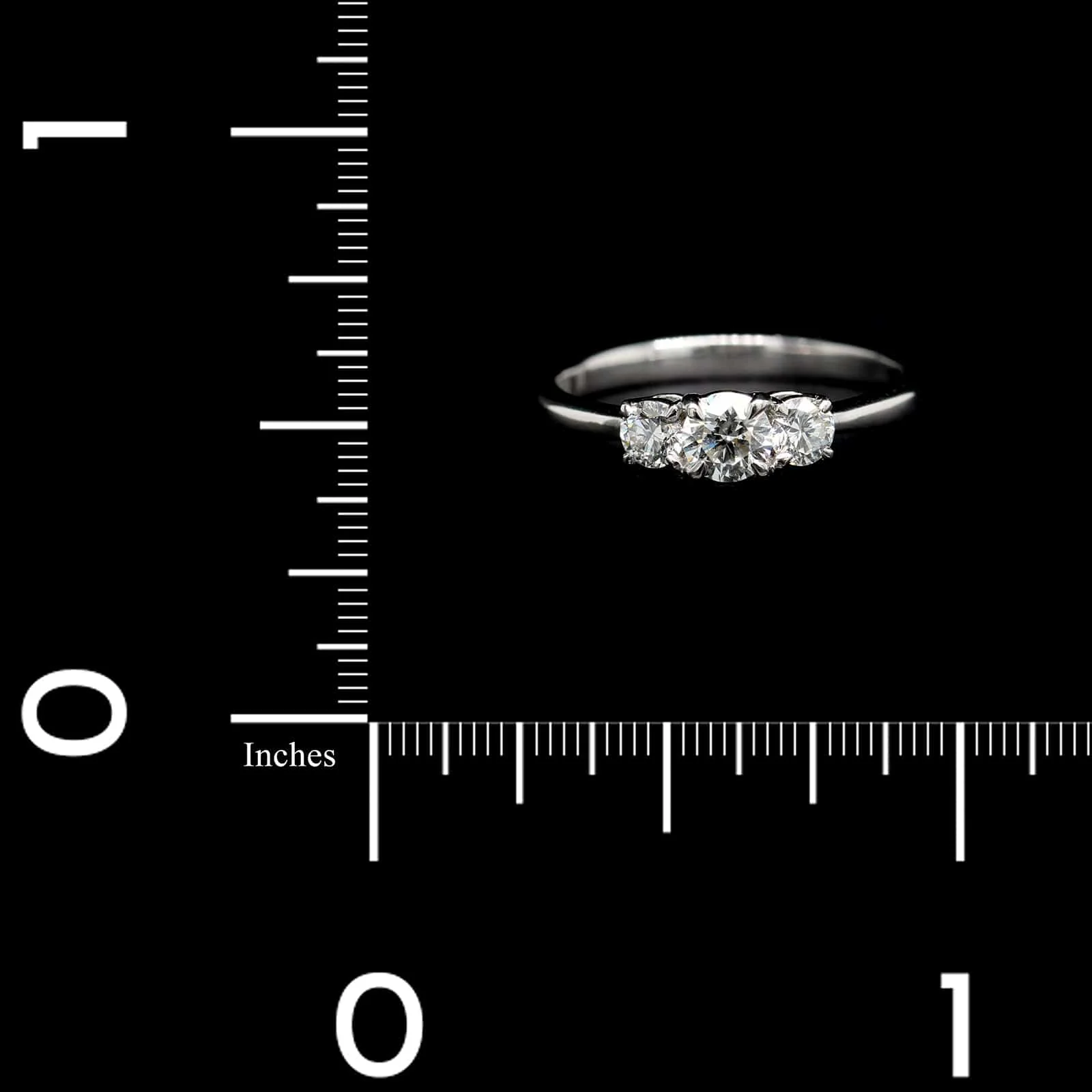 18K White Gold Estate Three Stone Diamond Ring - Image 3