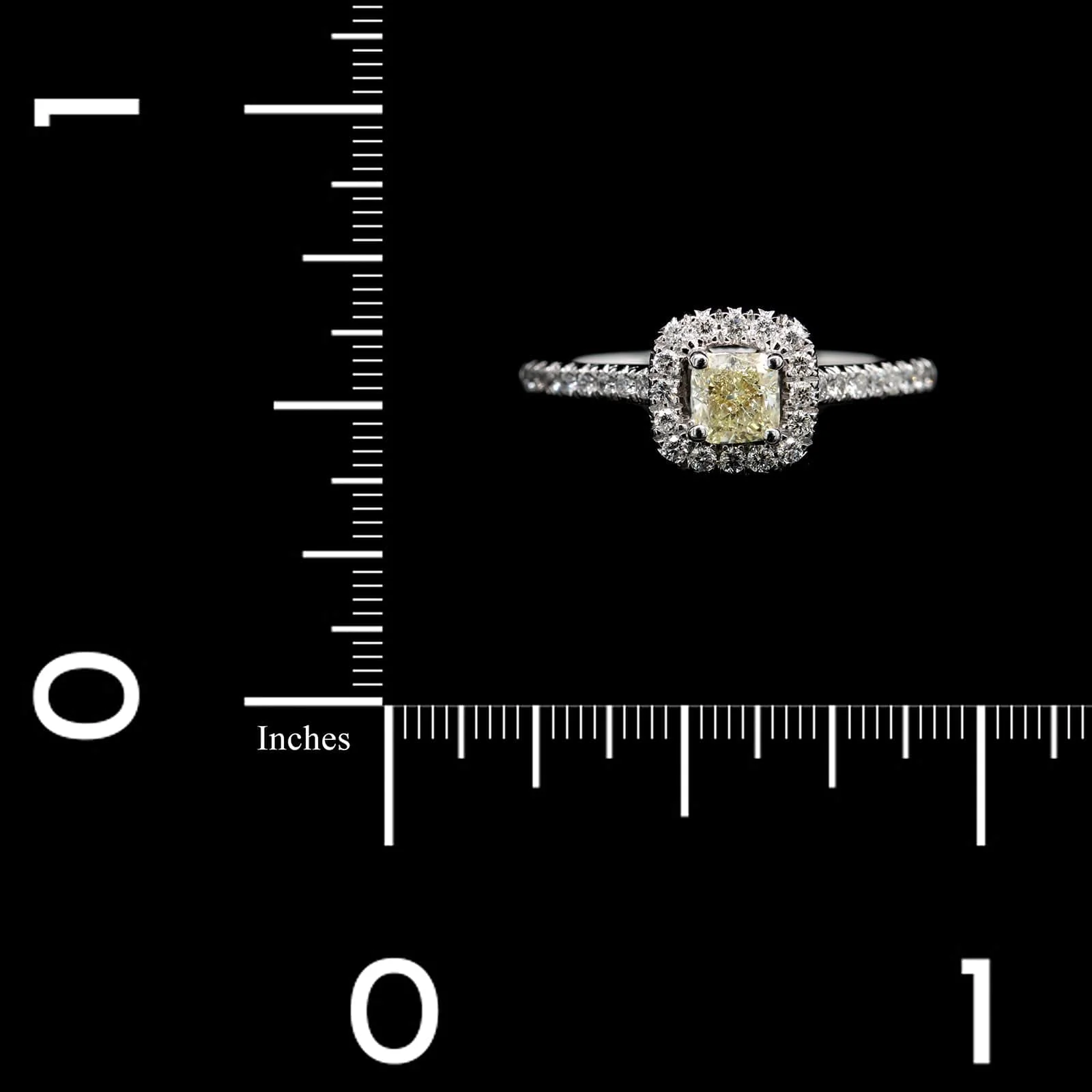 18K White Gold Estate Diamond Halo Ring - Image 3