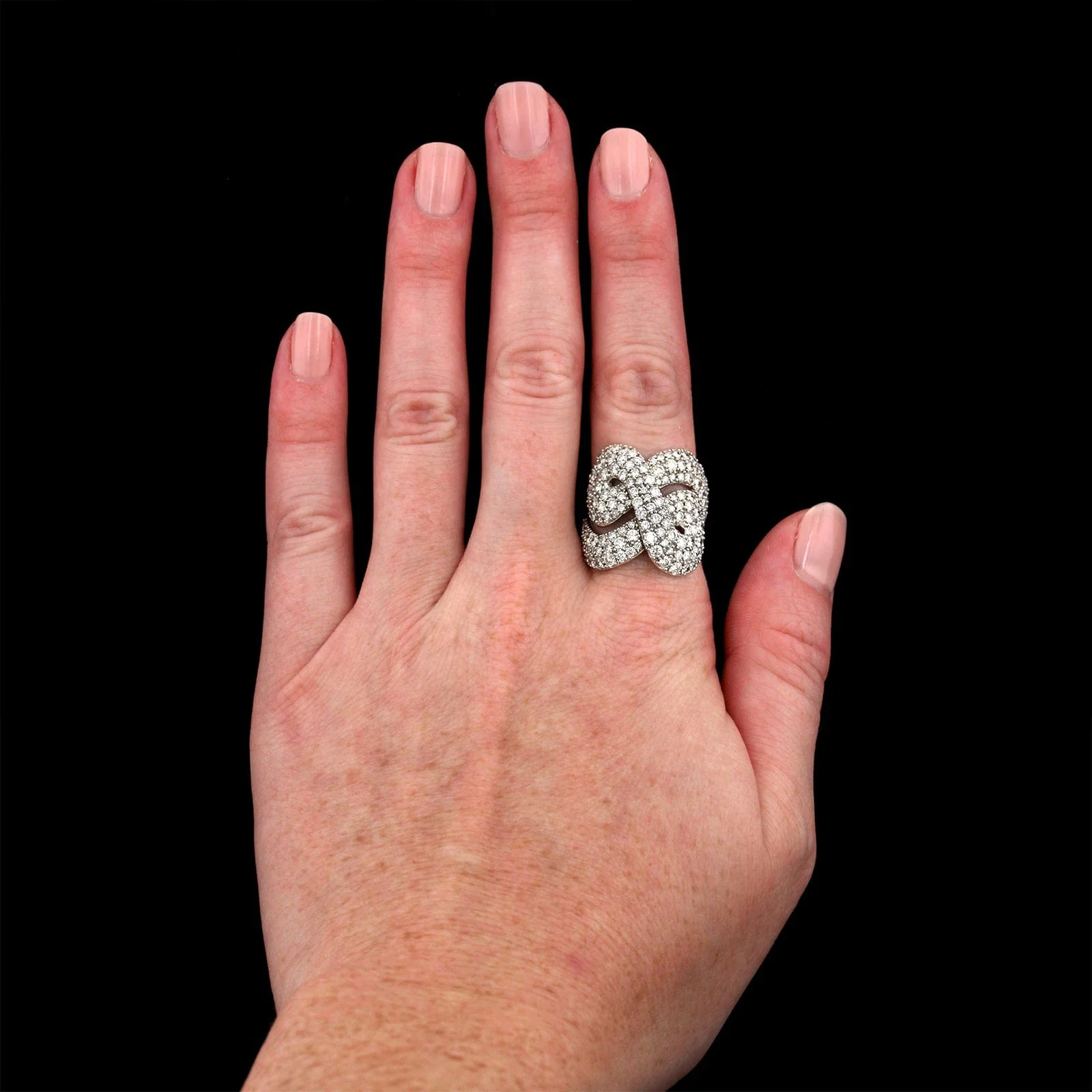 H. Stern 18K White Gold Estate Diamond Celtic Dunes Ring - Image 2