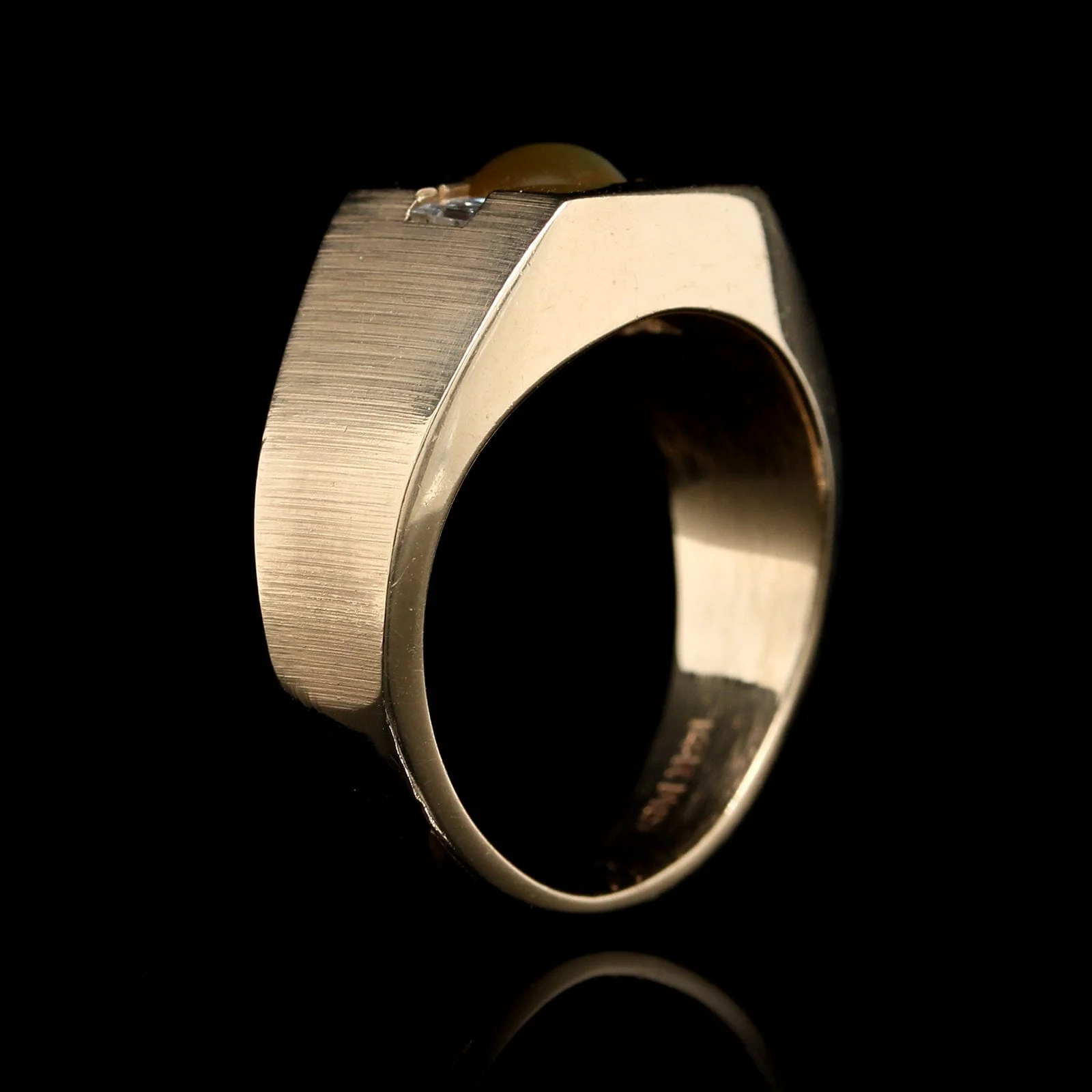 14K Yellow Gold Estate Cat's Eye Chrysoberyl and Diamond Ring - Image 3
