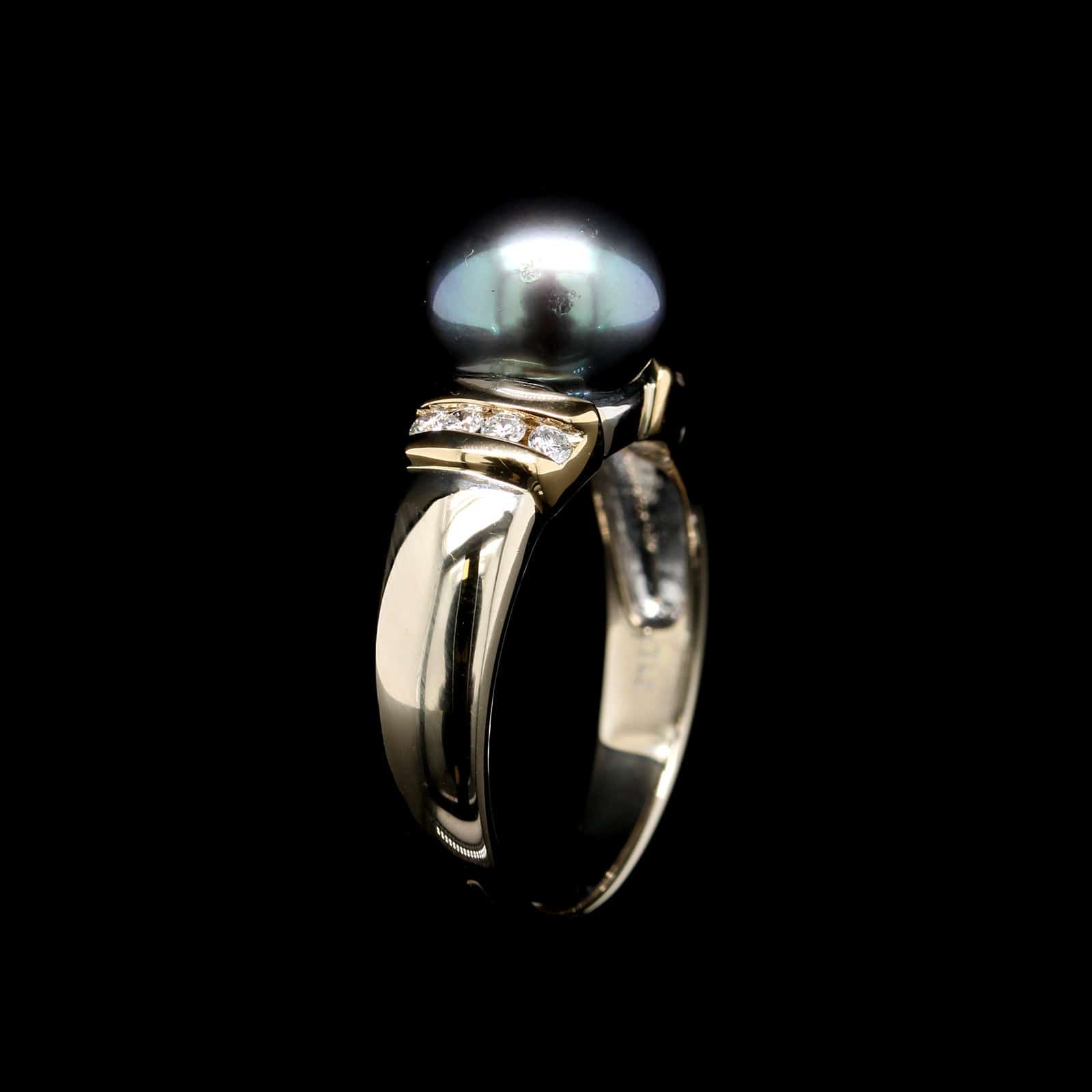 18K Two-tone Gold Estate Black Pearl and Diamond Ring - Image 2