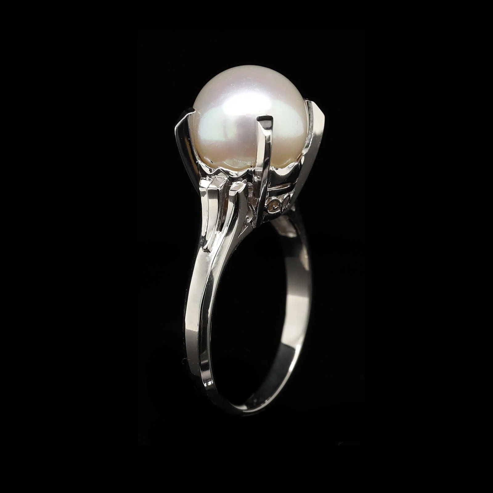 Platinum Estate Cultured Pearl Ring - Image 2
