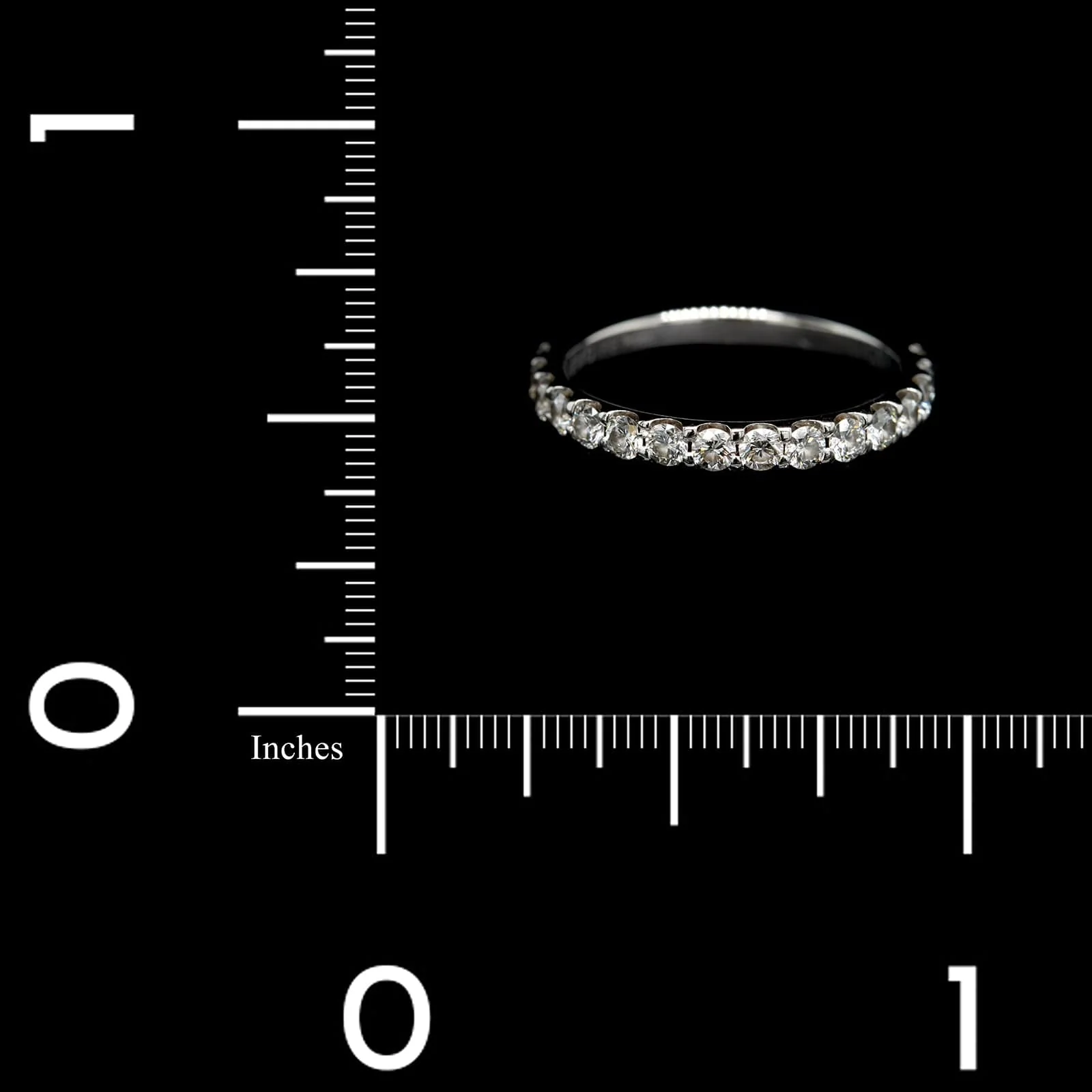 Memoire Platinum Estate Diamond Band - Image 3