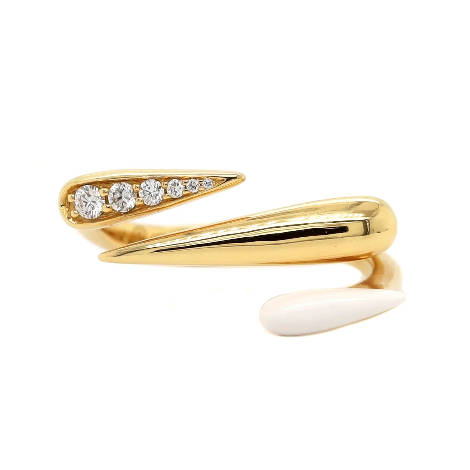 Etho Maria 18K Yellow Gold Diamond and White Ceramic Bypass Ring - Image 5