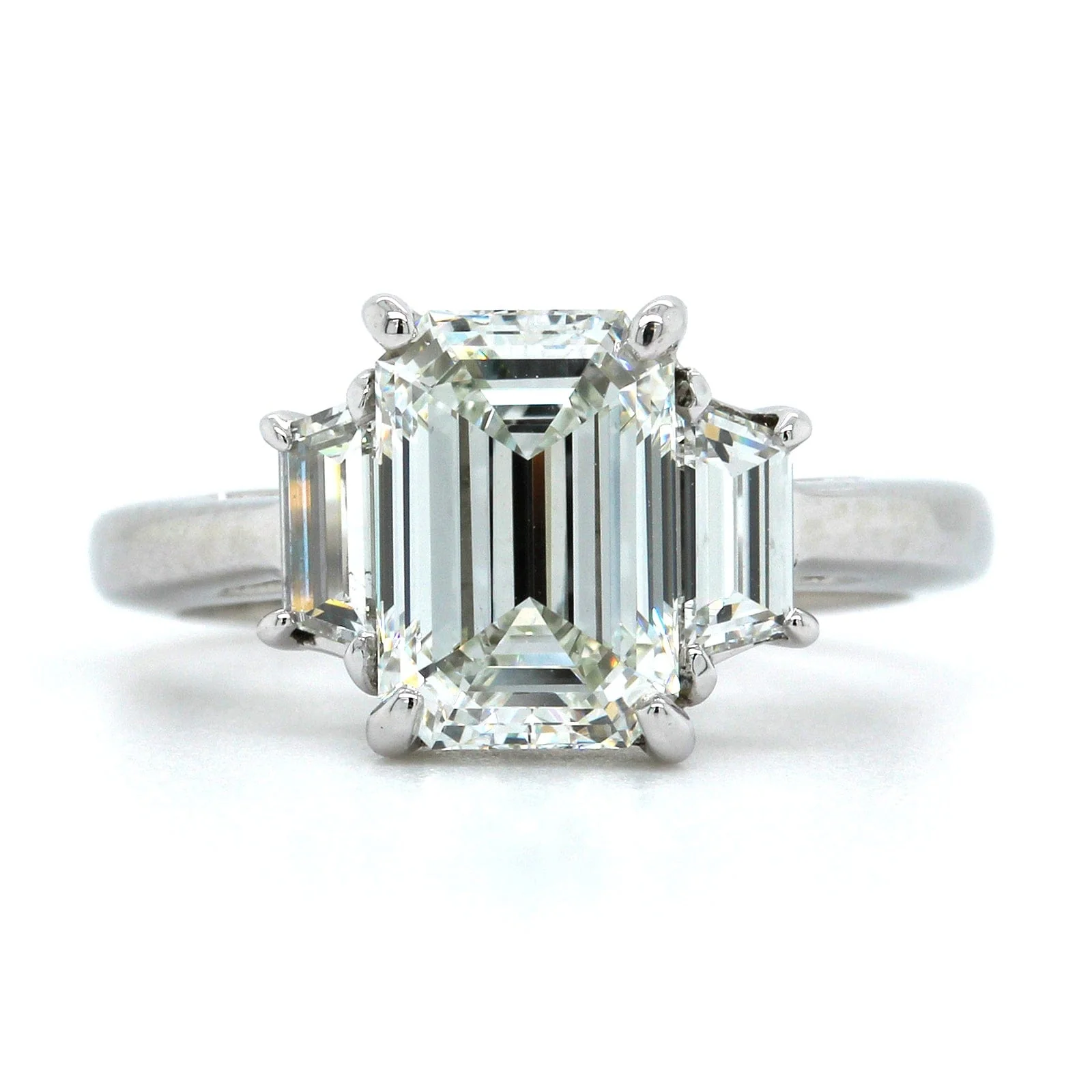 Platinum Emerald Cut Diamond 3 Stone Engagement Ring - Image 4