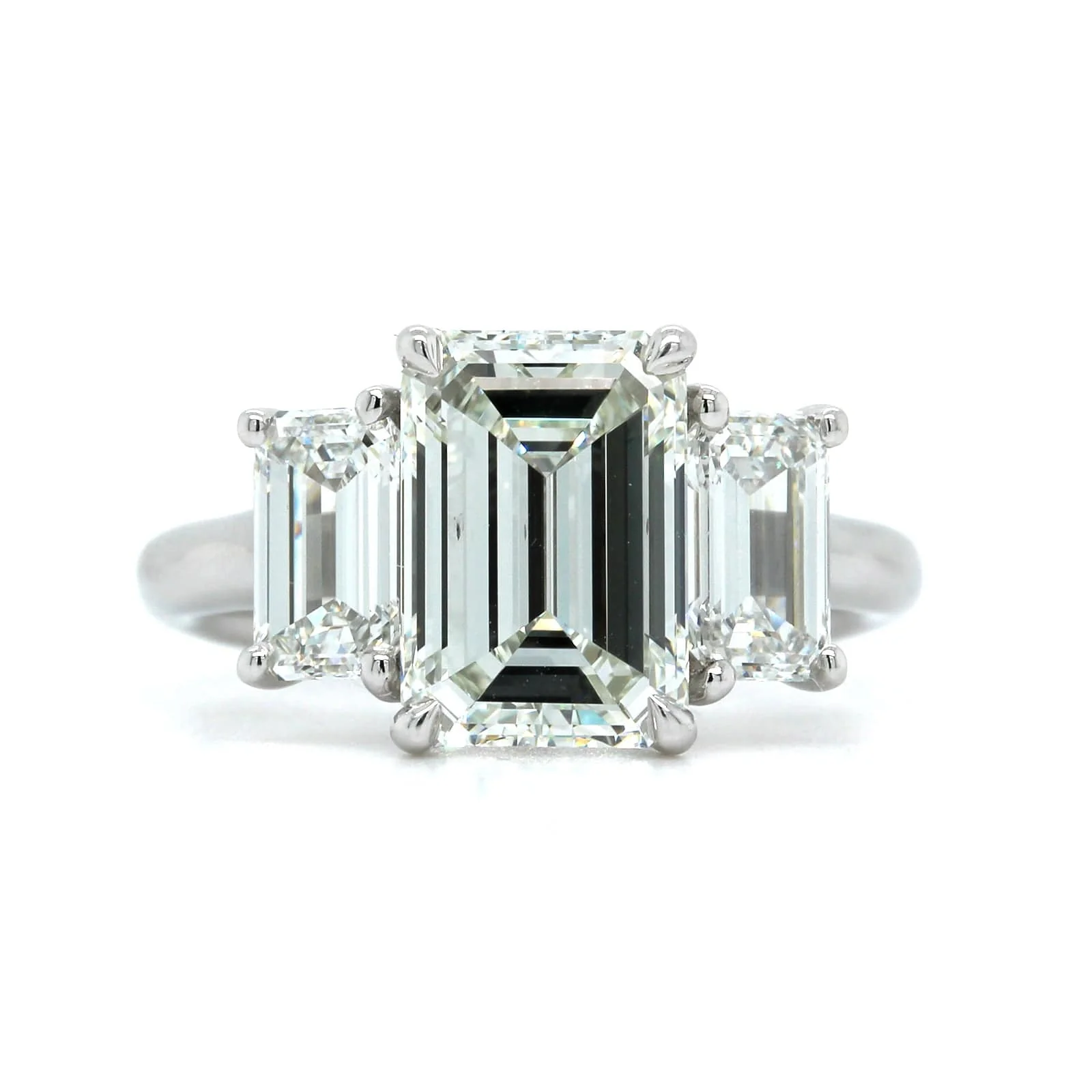 Platinum 3 Stone Emerald Cut Diamond Engagement Ring - Image 5