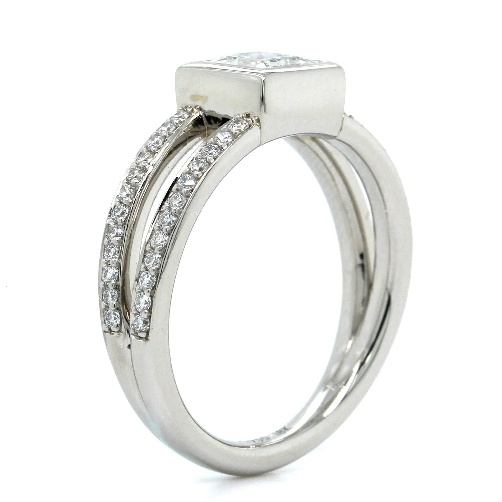 Platinum Princess Cut Diamond Engagement Ring - Image 2