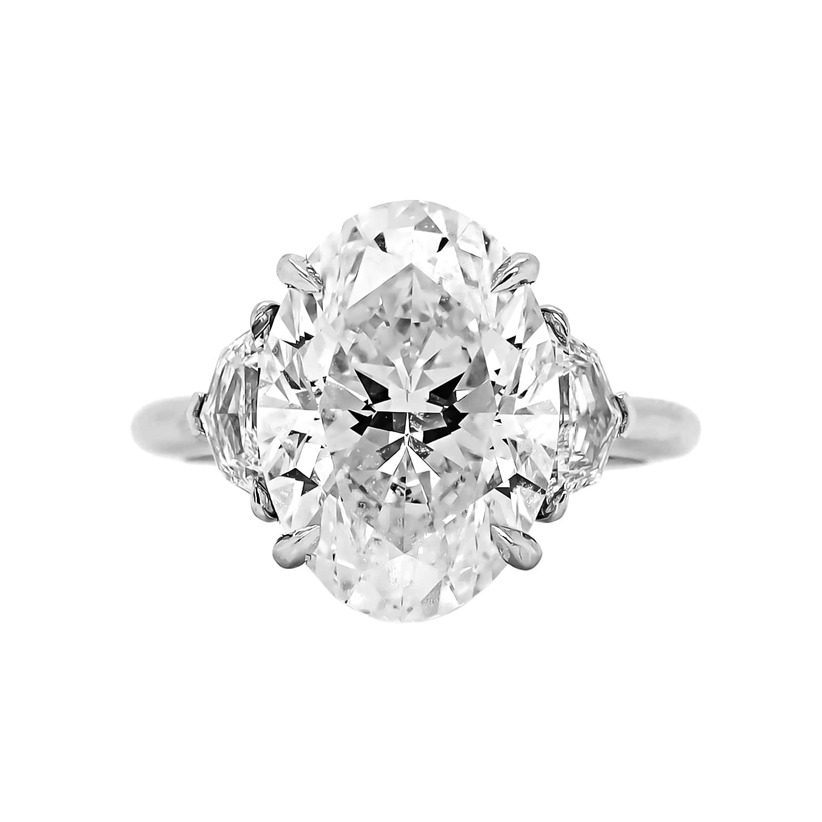 Platinum 3 Stone Oval Diamond Engagement Ring - Image 5
