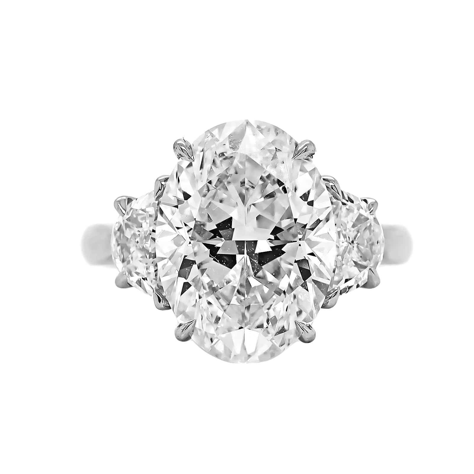 Platinum 3 Stone Oval Diamond Engagement Ring - Image 5